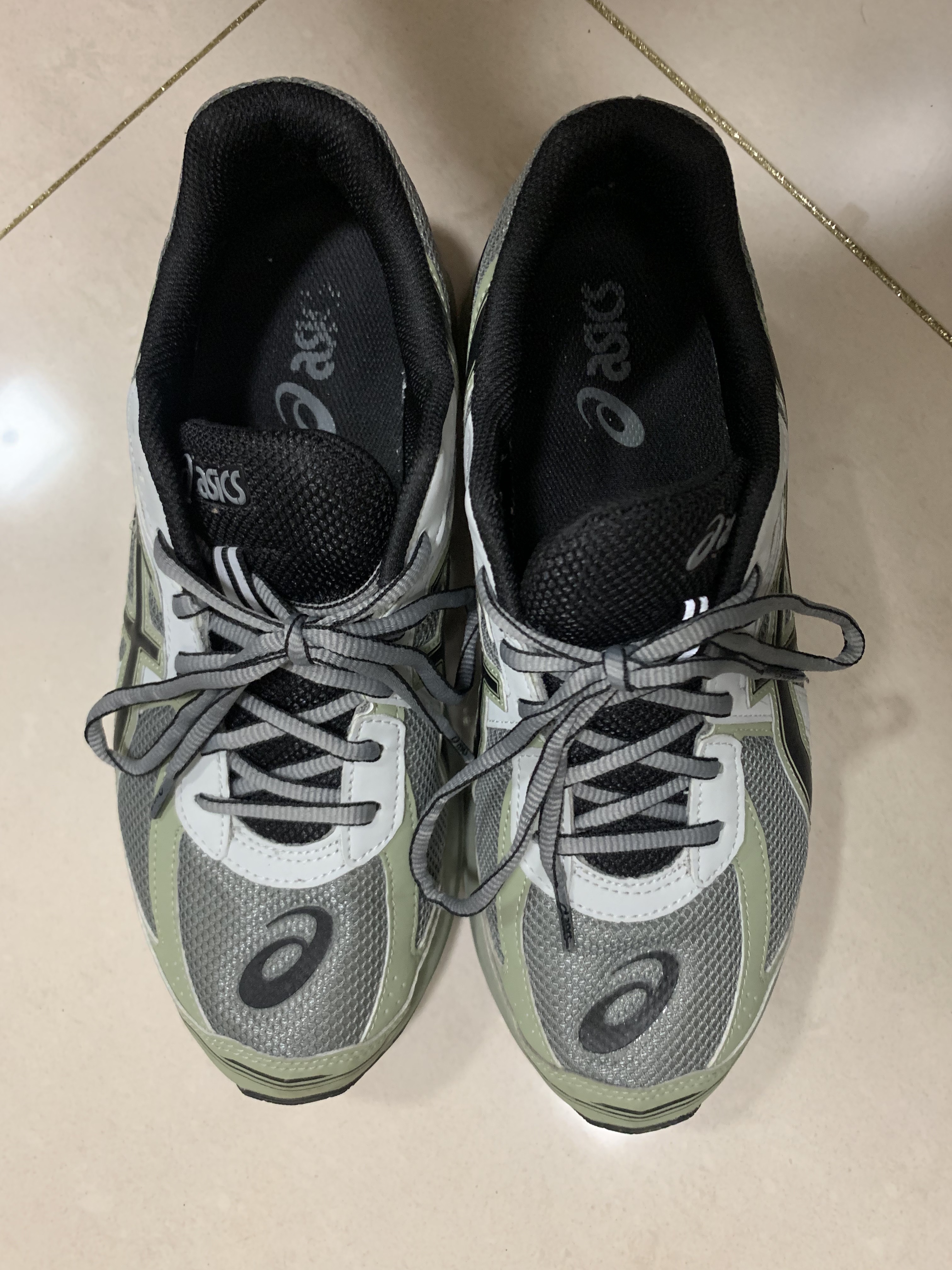 Asics Jog 100 S Sheet Rock - 2E Wide 착용 스타일