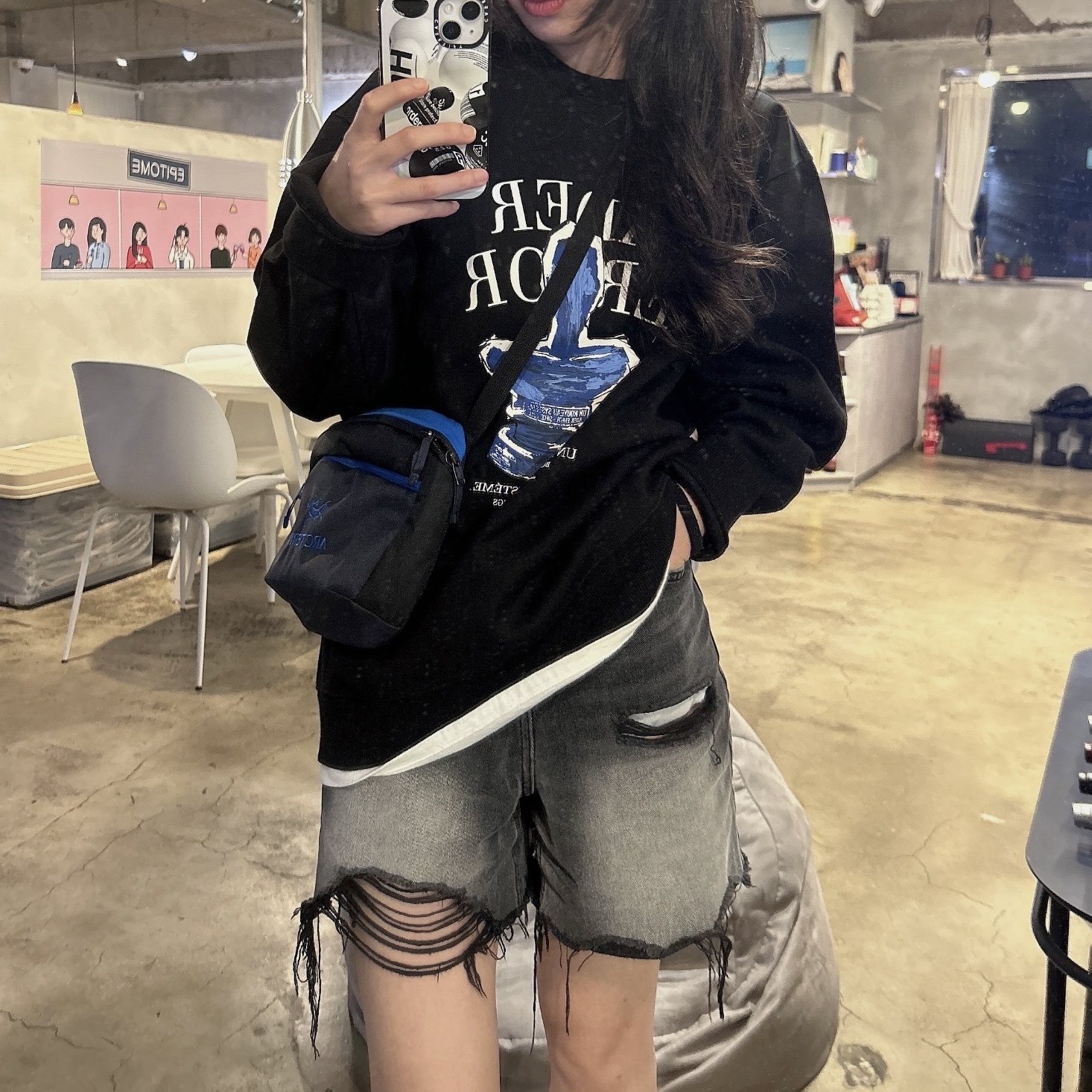 Arc'teryx x Beams Mantis 2 Waistpack Boro Blue, Ader Error Portrait Trophy Logo Sweatshirt Grey 착용 스타일 - 2