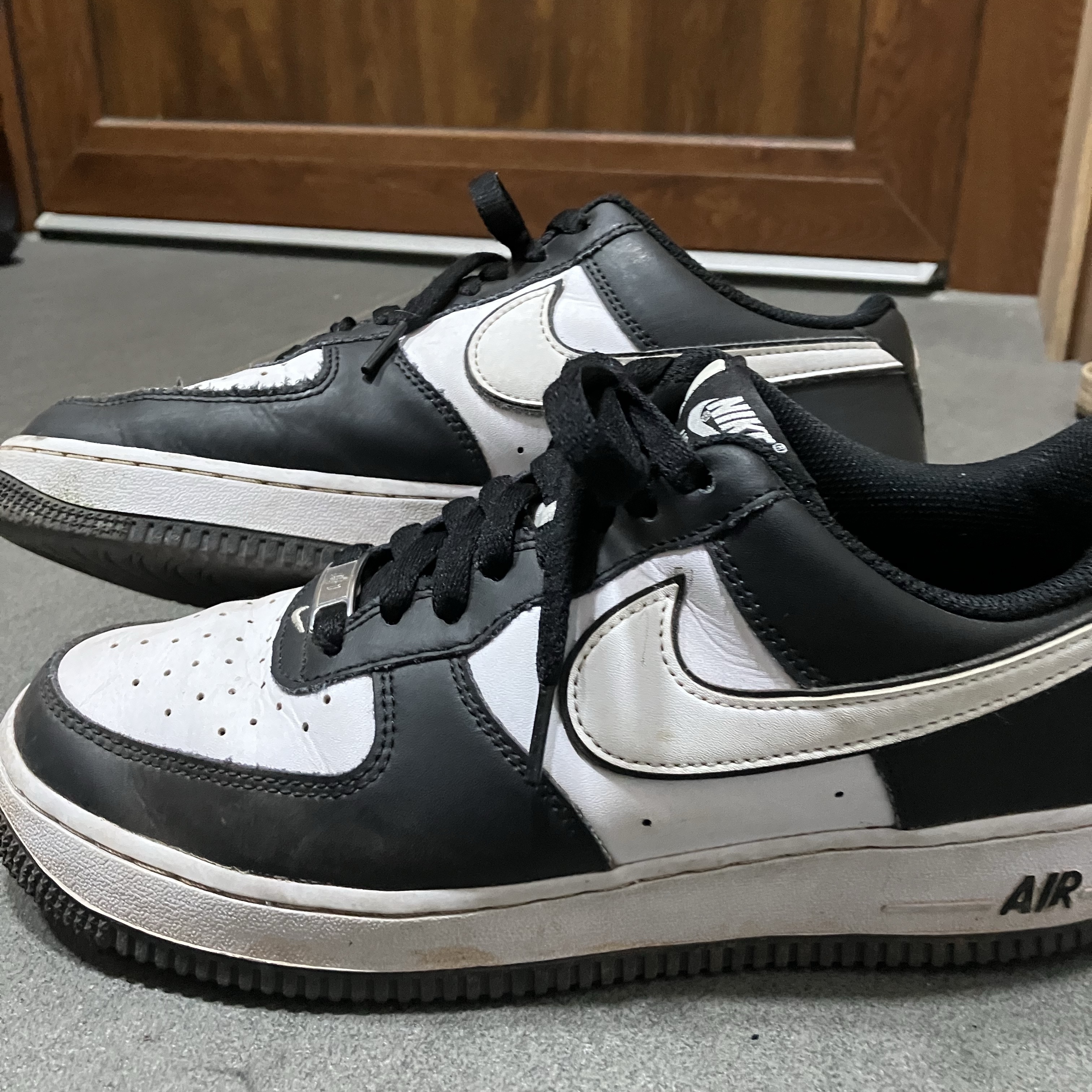 Nike Air Force 1 '07 Black White 착용 스타일