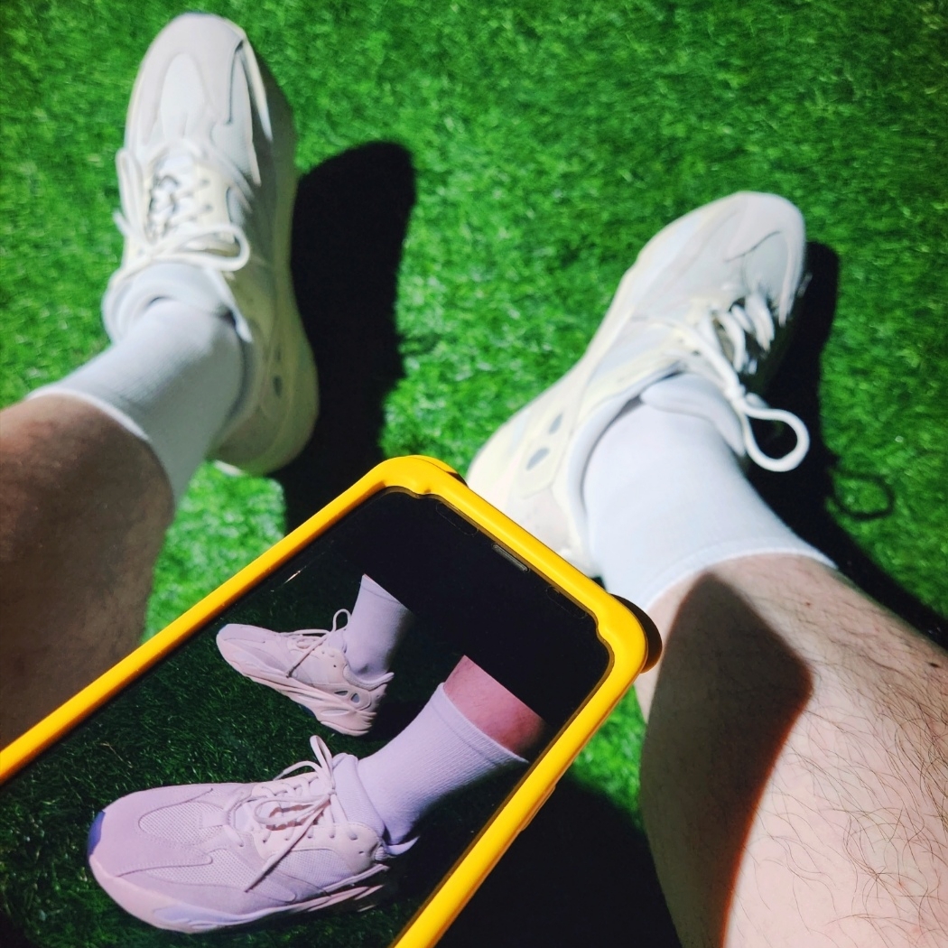 Adidas Yeezy Boost 700 Analog 2019 착용 스타일 - 5