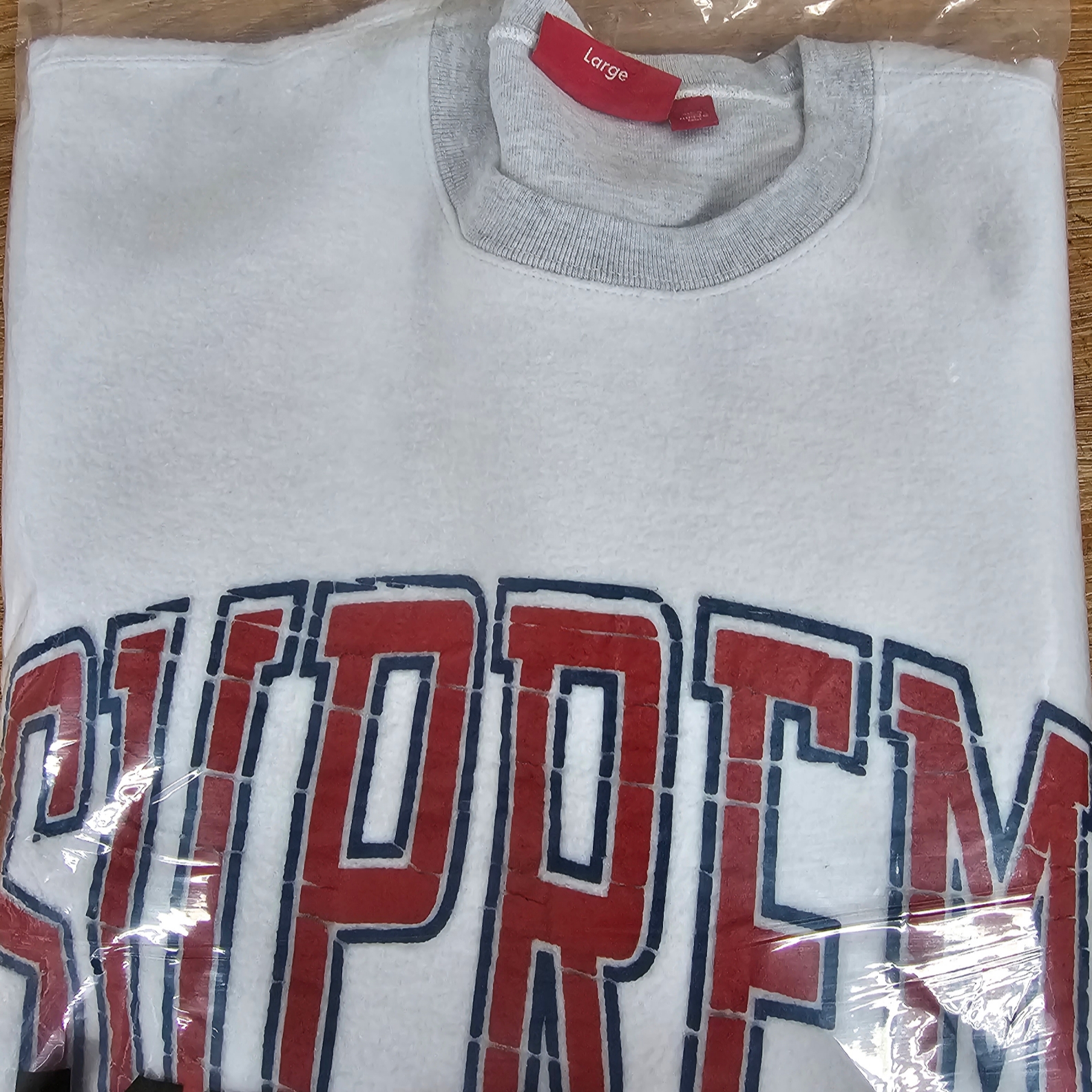 Supreme Inside Out Crewneck Ash Grey - 23FW 착용 스타일