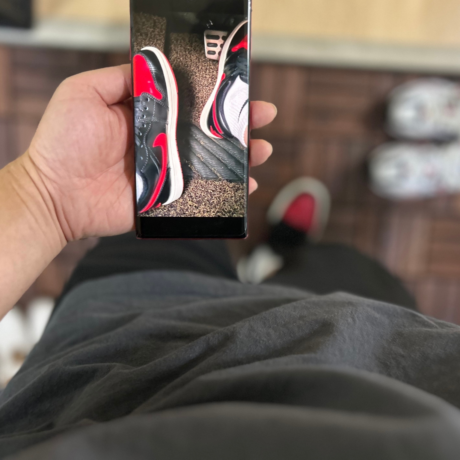 (W) Jordan 1 Low Black Gym Red 착용 스타일