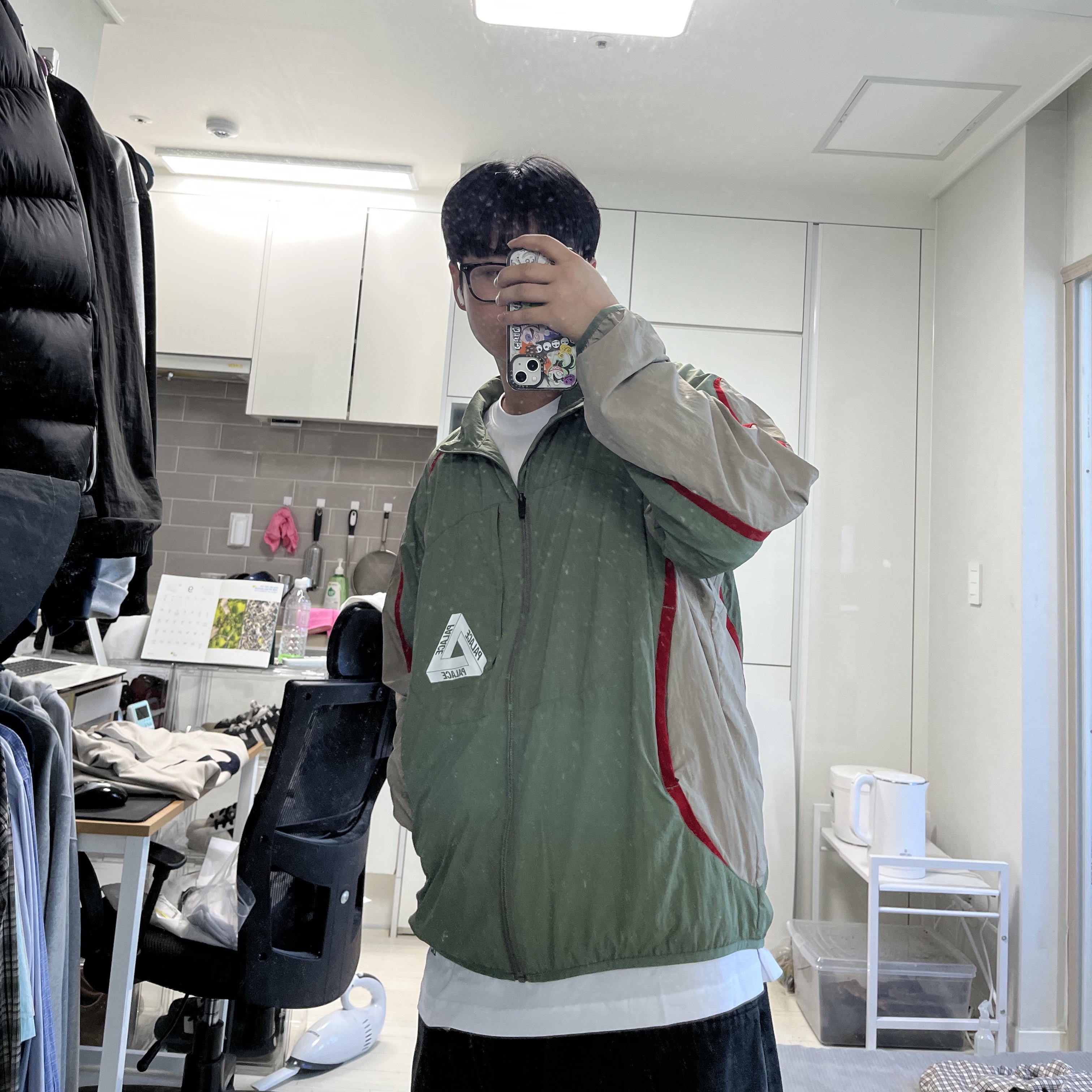 Palace Run It Jacket Olive Khaki - 23SS 착용 스타일