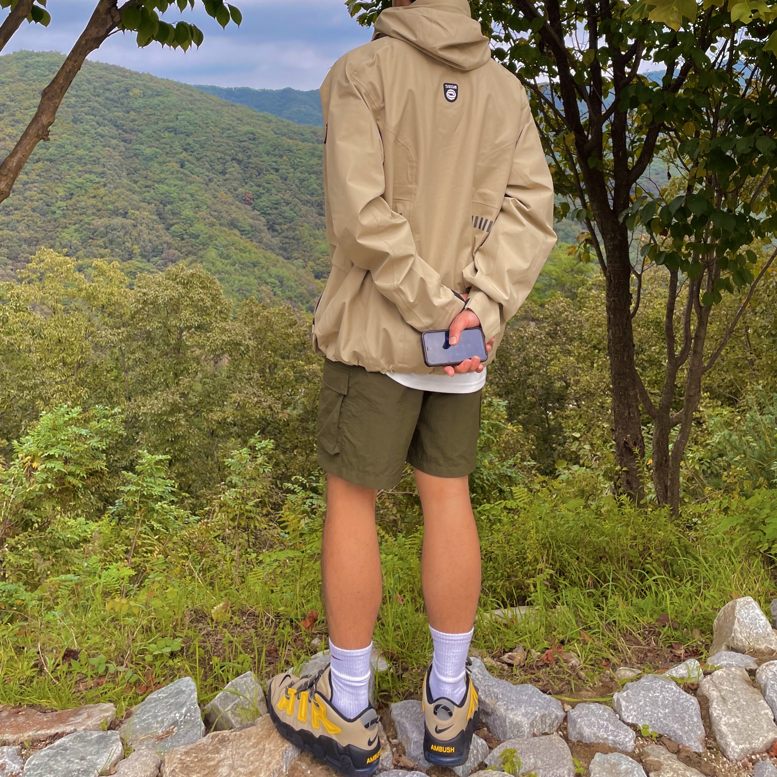 Nike x Travis Scott NRG BH Jacket Limestone - US/EU, Nike x Ambush Air More Uptempo Low Vivid Sulfur and Limestone 착용 스타일