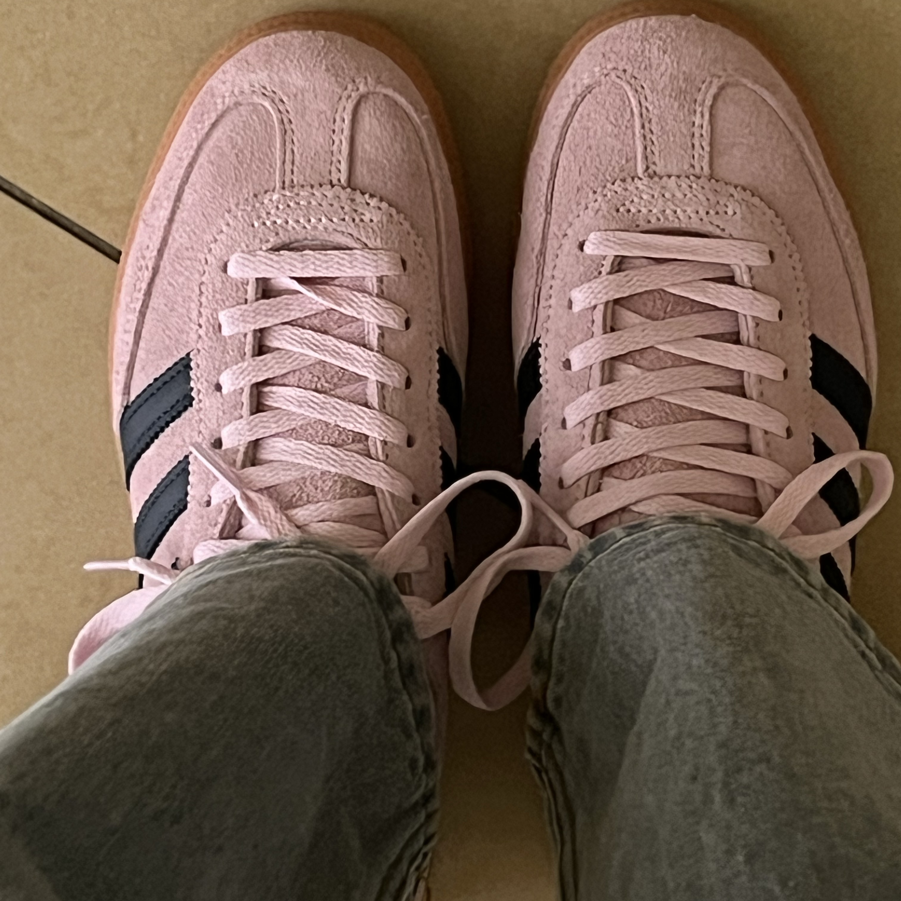 (W) Adidas Spezial Handball Clear Pink 착용 스타일