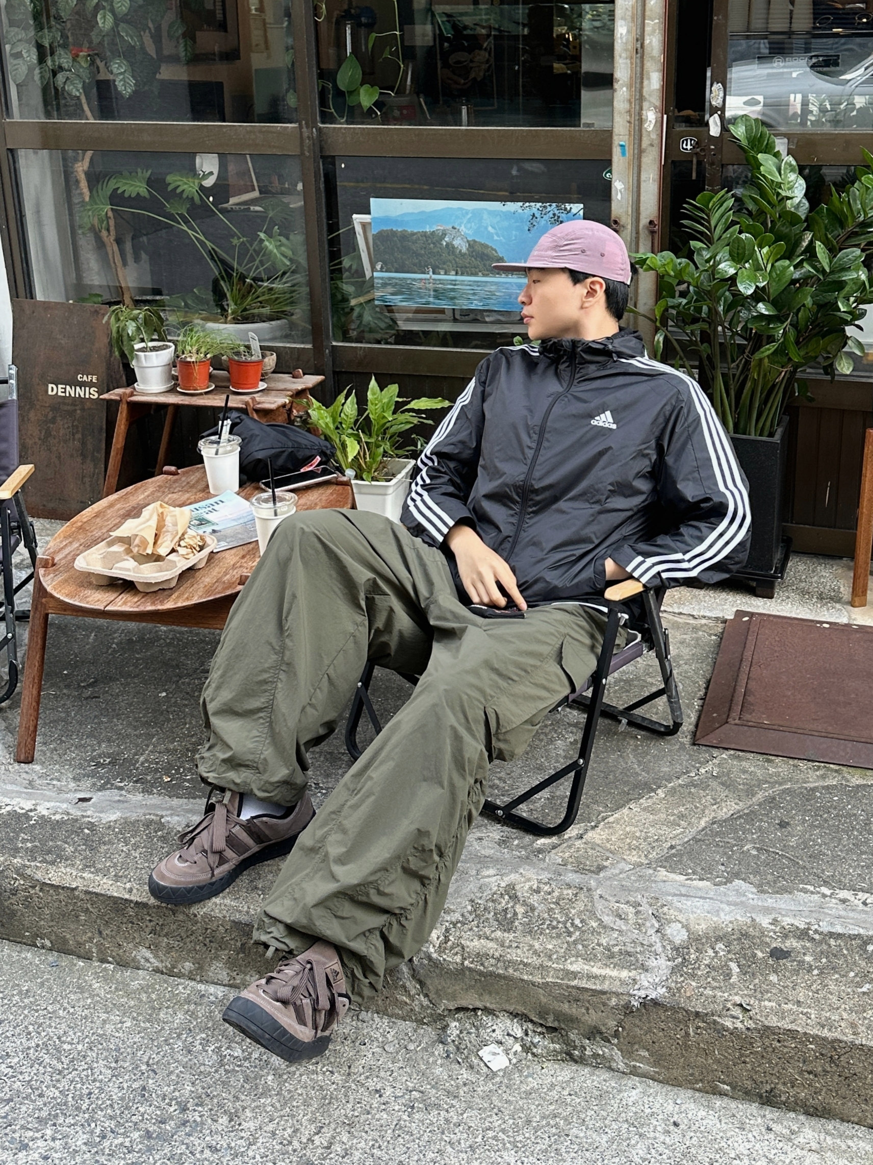 (W) Adidas Adimatic Earth Strata Dark Brown, Adidas Essential 3S Woven Windbreaker Jacket Black - KR Sizing 착용 스타일 - 3