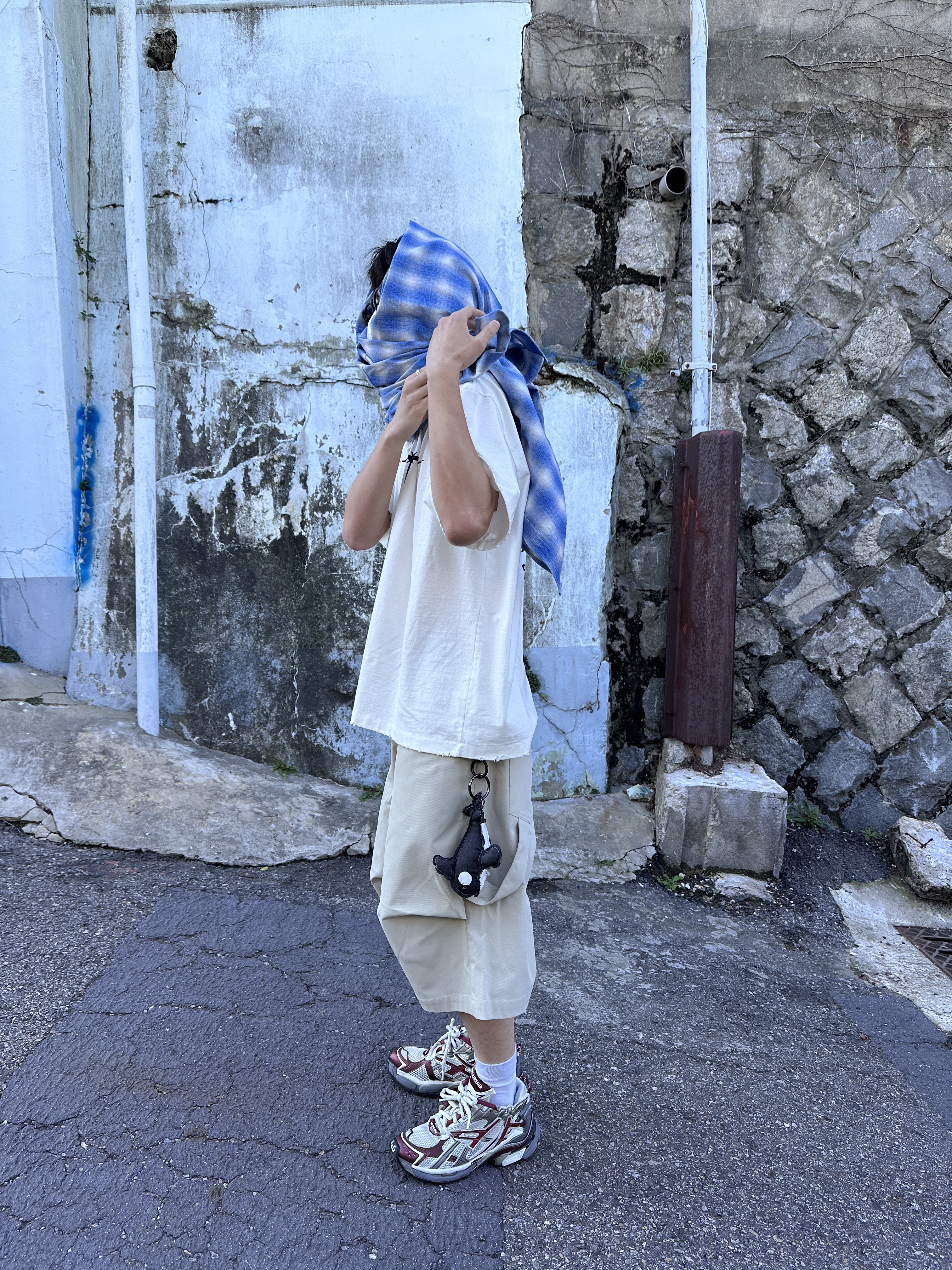 Nonnod Flexible String Check Shirts Vintage Blue, Nonnod Alpine Carpenter Shorts Beige 착용 스타일 - 3