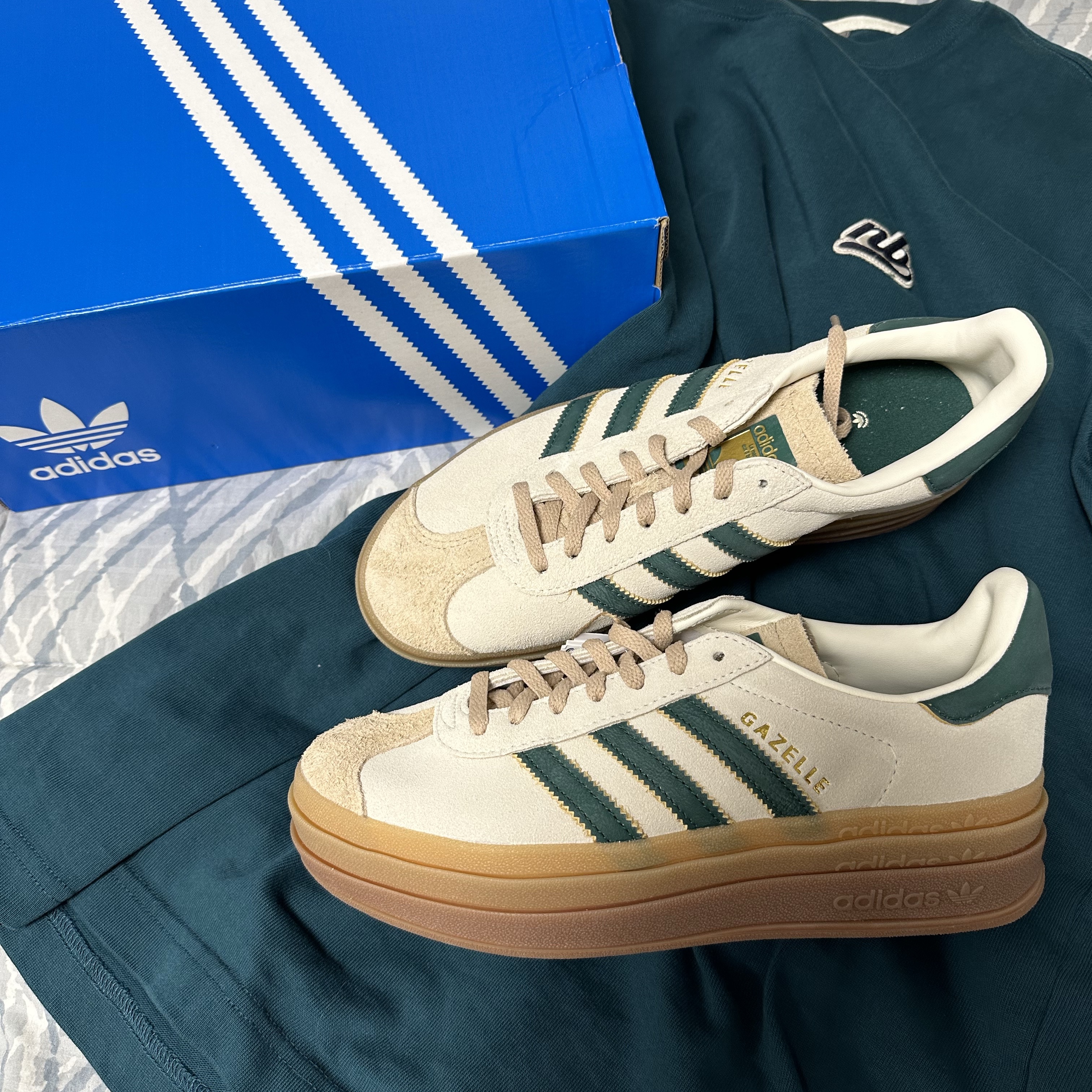 (W) Adidas Gazelle Bold Cream White Collegiate Green 착용 스타일