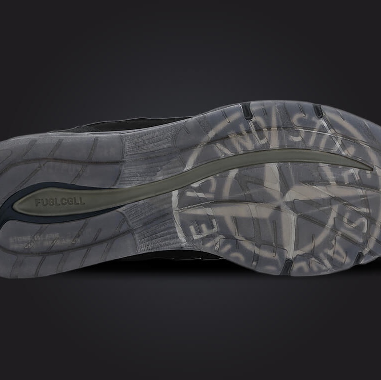 New Balance x Stone Island 991v2 Made in UK Black Olive Night 착용 스타일 - 4