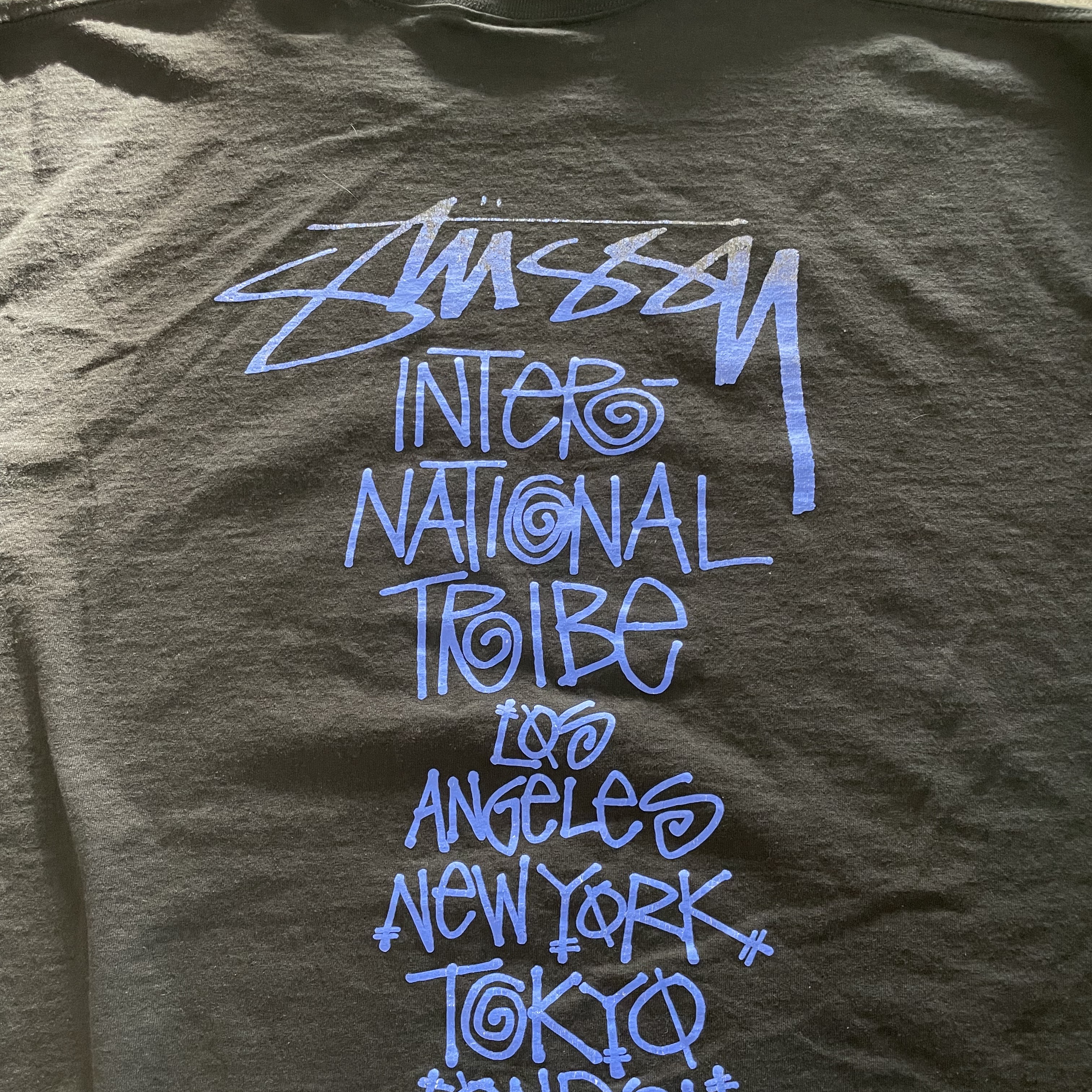 Stussy Tribe Stack T-Shirt Black 착용 스타일 - 2