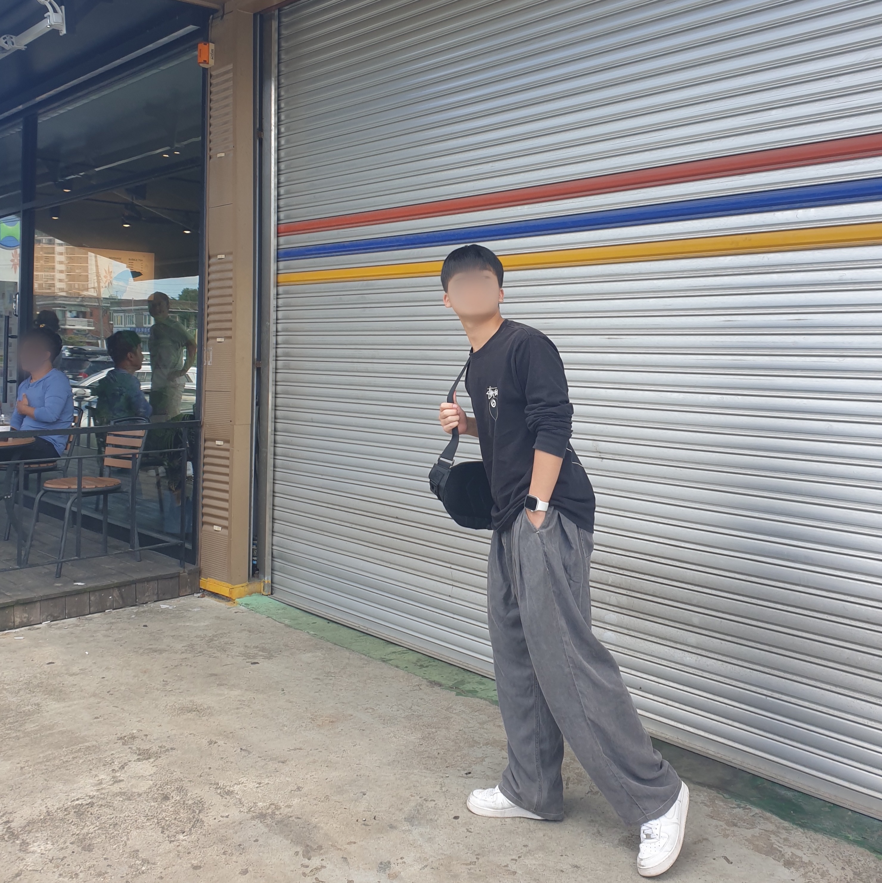 Stussy 8 Ball Pigment Dyed LS T-Shirt, Nike Air Force 1 '07 Low White 착용 스타일