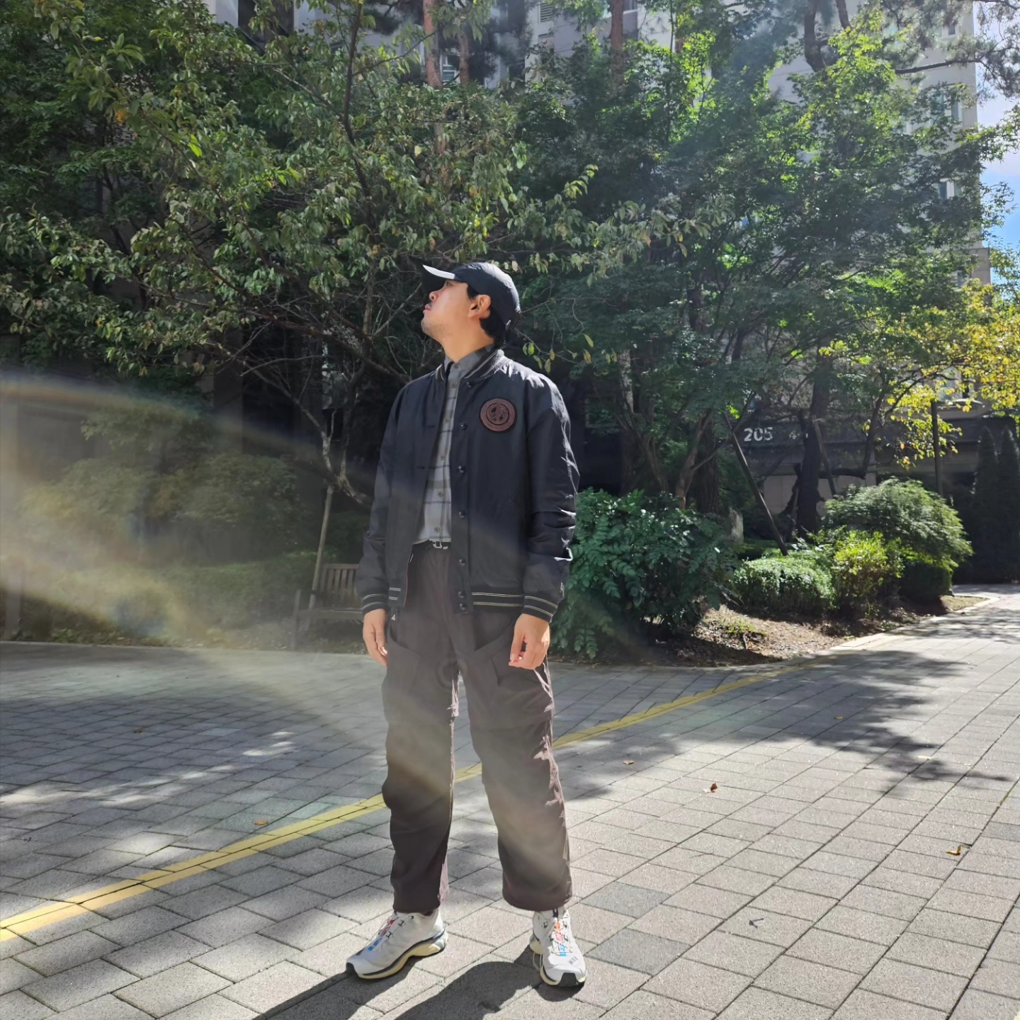 Nike ACG Trail Cap Black, Nike ACG Dri-Fit UV Devastation Trail Shirt Smoke Grey - US/EU 착용 스타일 - 1