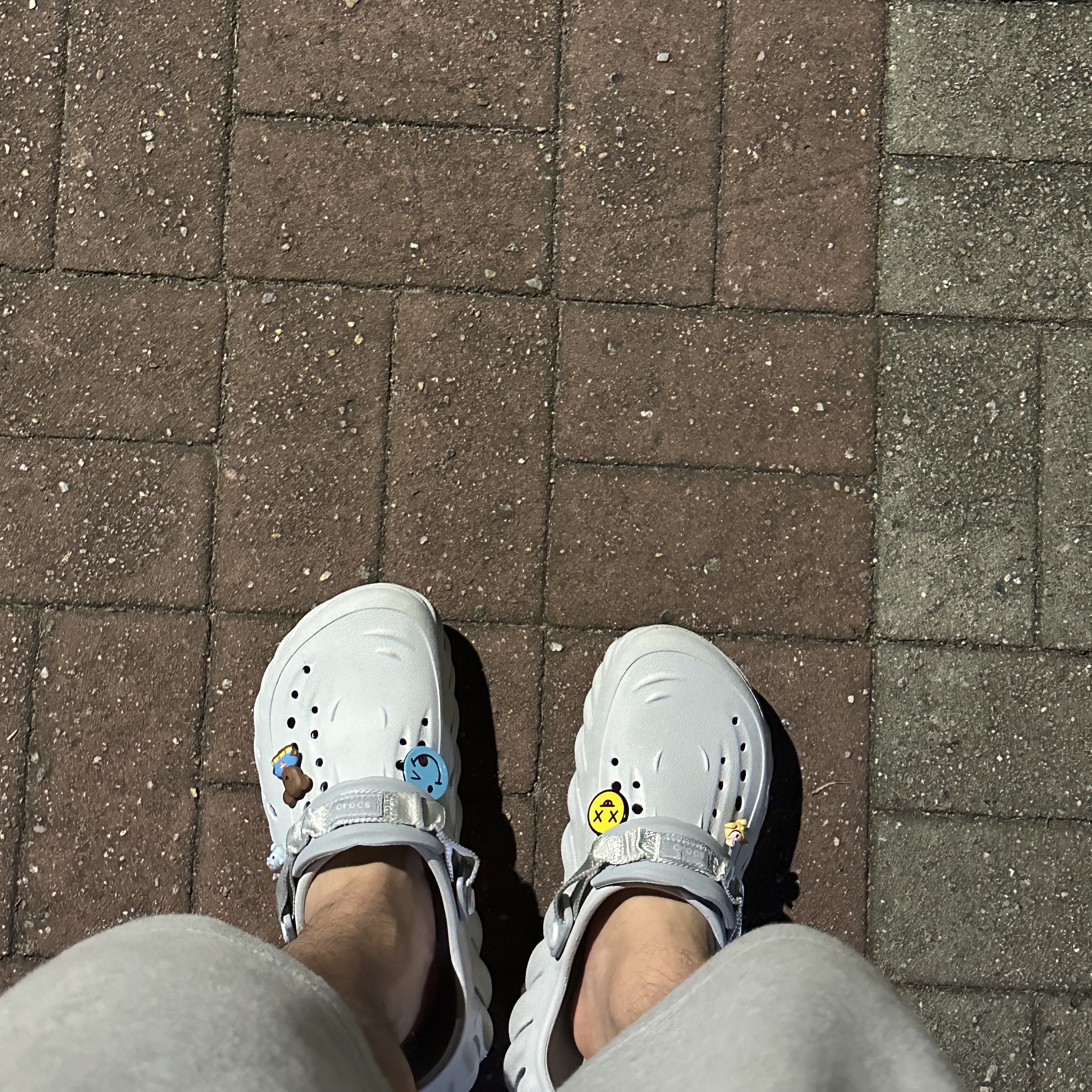 Crocs Echo Clog Atmosphere 착용 스타일