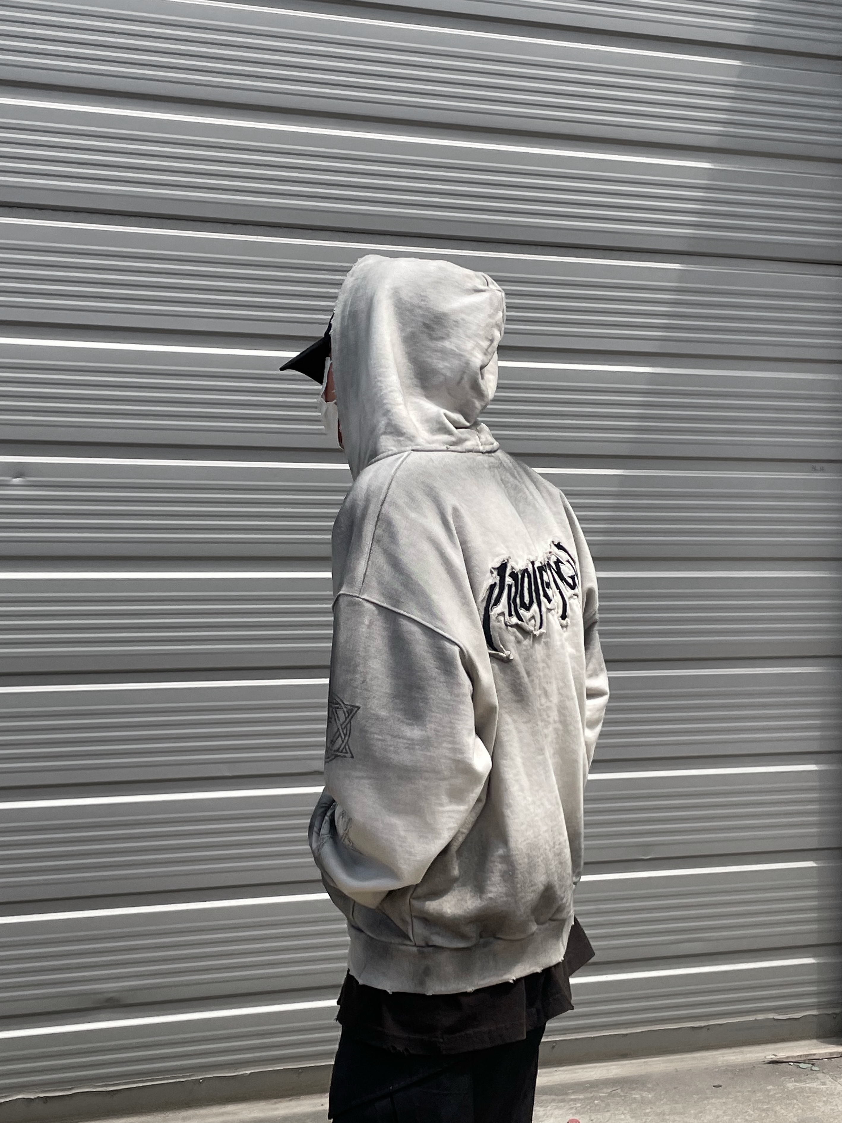 Project G/R Furious Logo Applique Zip Hoodie Grey - 10 Corso Como Exclusive, Asics x Kiko Kostadinov Gel-Quantum Zientzia Dark Grey 착용 스타일 - 1