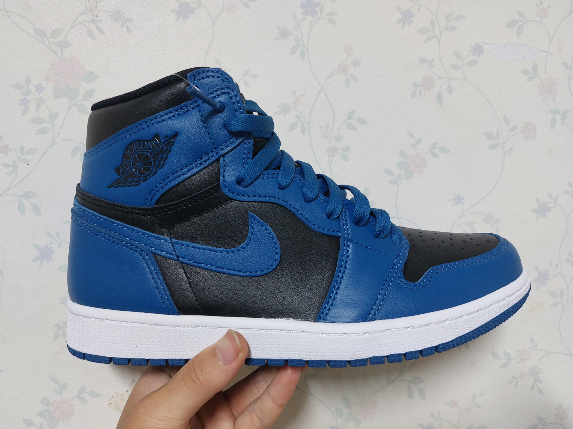 Jordan 1 Retro High OG Dark Marina Blue 착용 스타일