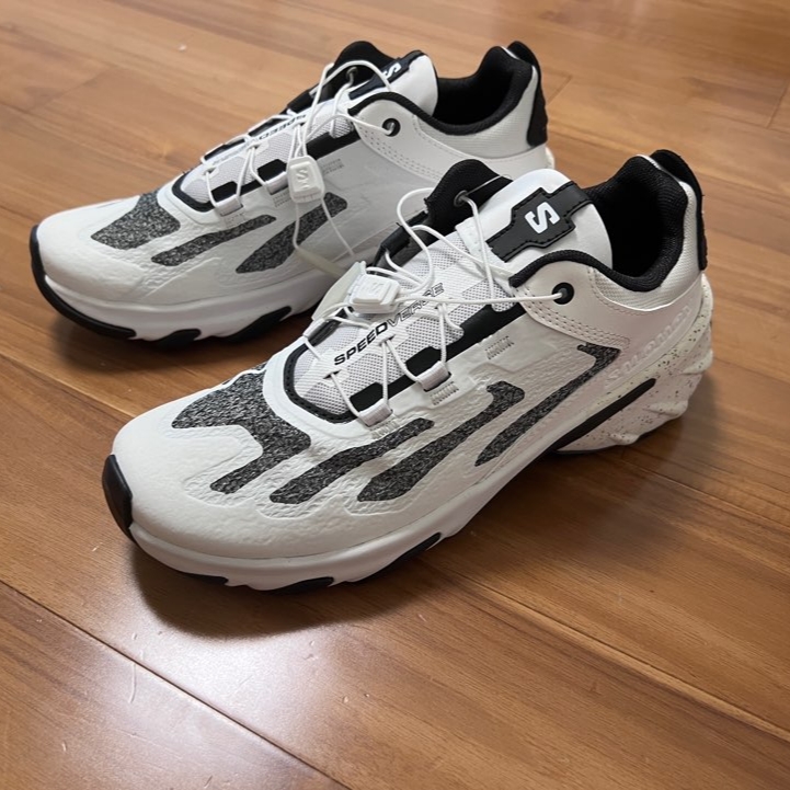 Salomon Speedverse PRG White Vanilla Ice 착용 스타일