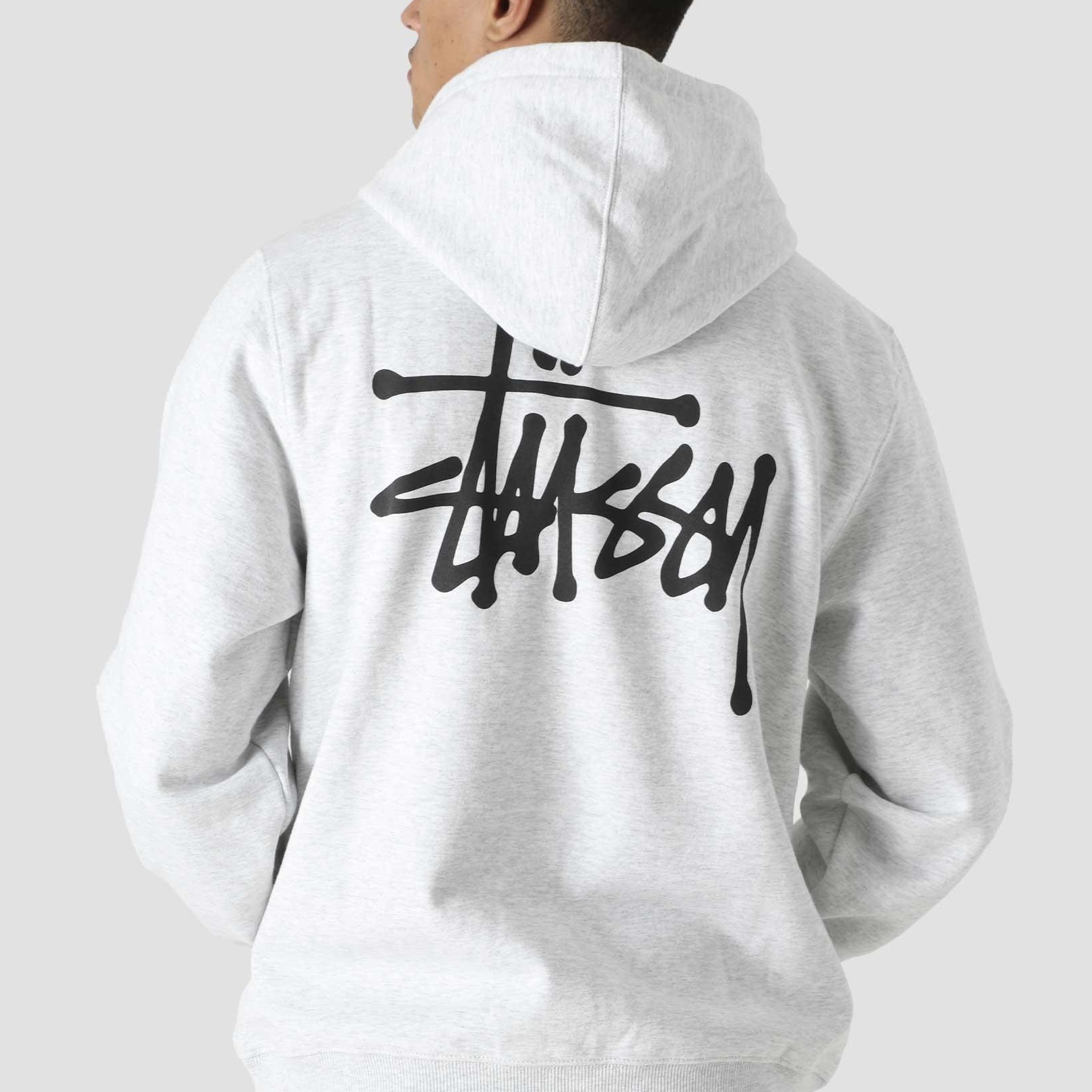 Stussy Basic Stussy Hoodie Ash Heather 2023, Stussy Basic Stussy Hoodie Black 2023 착용 스타일 - 3