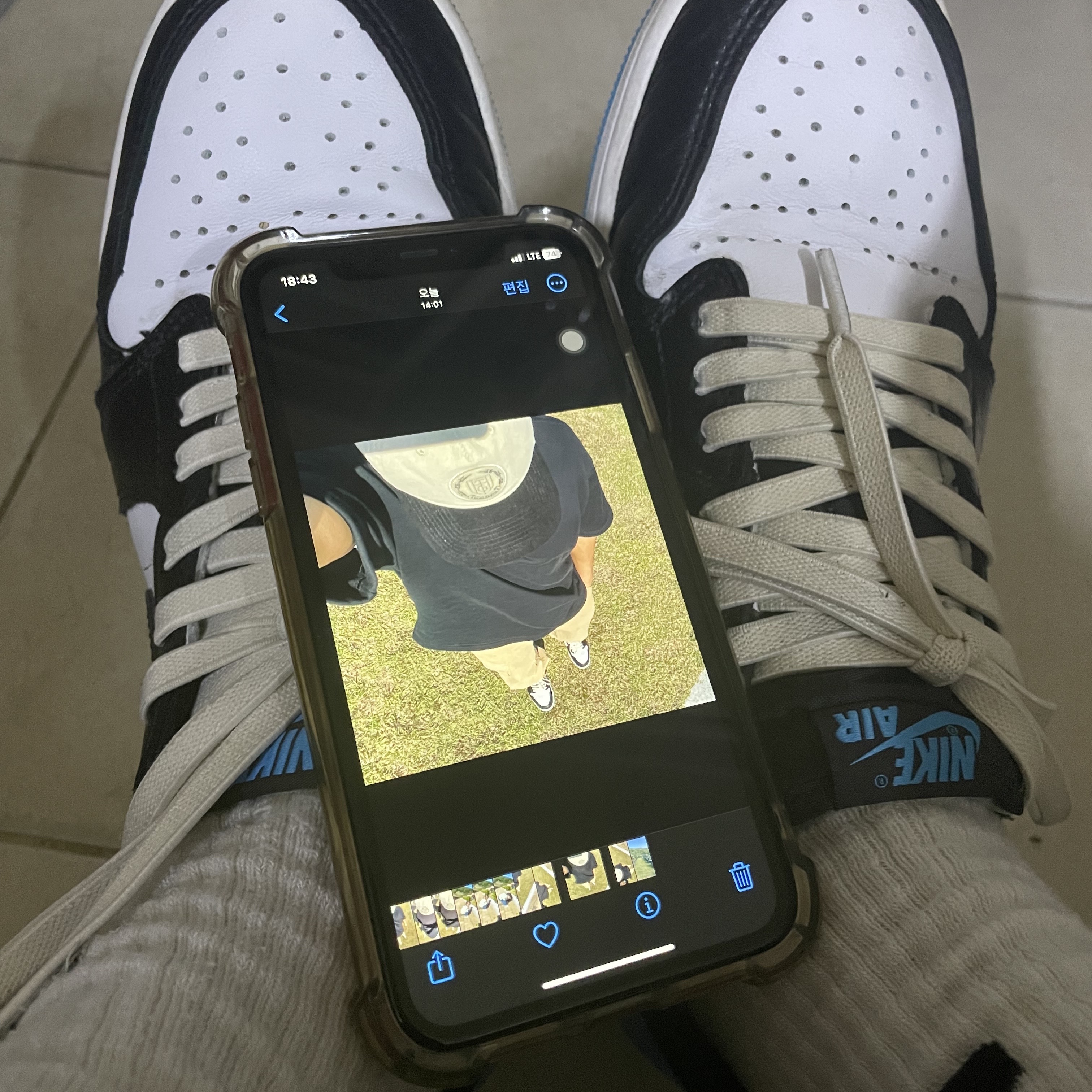 Jordan x Russell Westbrook Honor the Gift Cap, Nike NSW Circa French Terry T-Shirt Black - Asia 착용 스타일