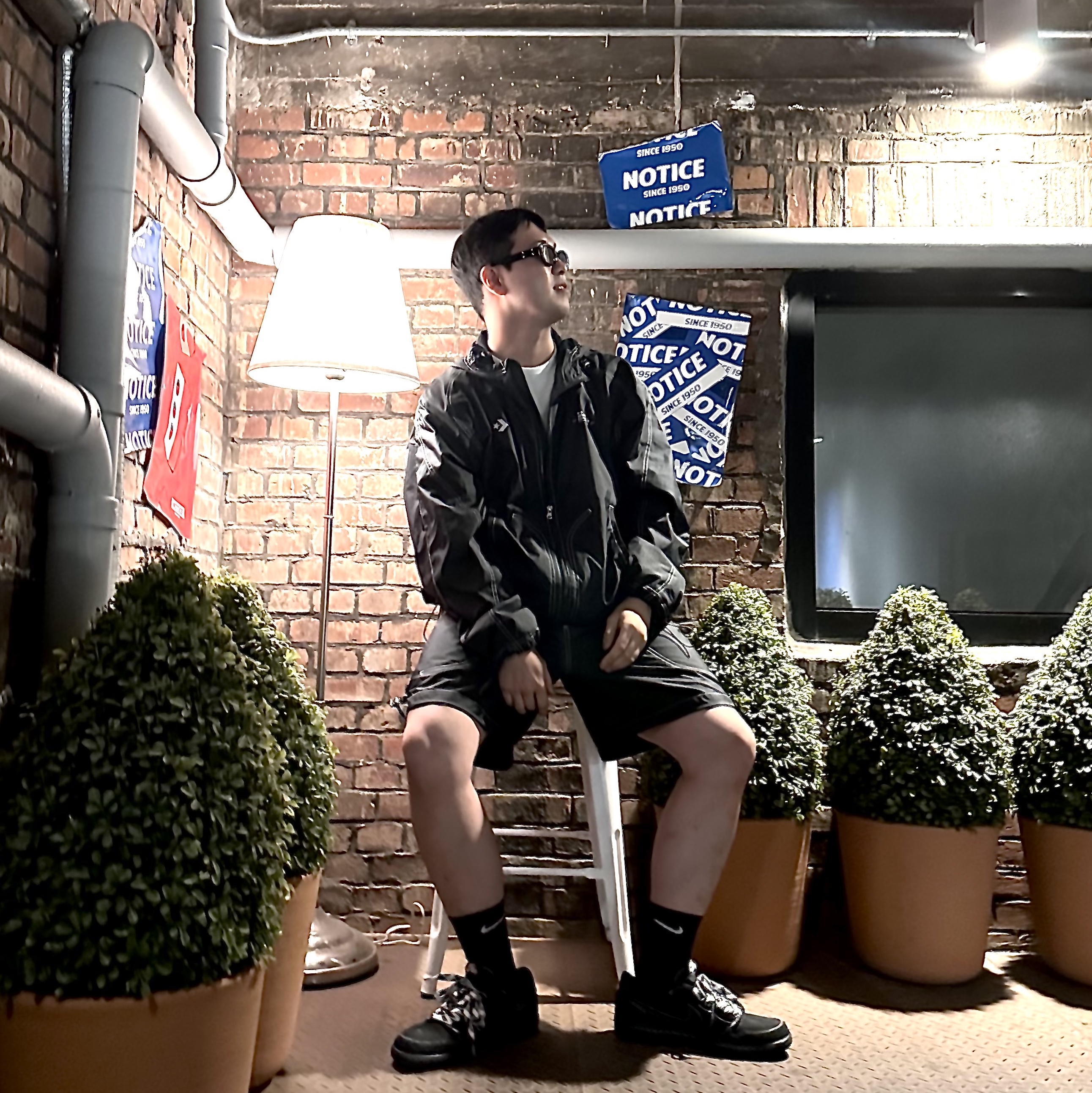 Converse x Ader Error Shapes Light Jacket Converse Black, Converse x Ader Error Shapes Shorts Black 착용 스타일