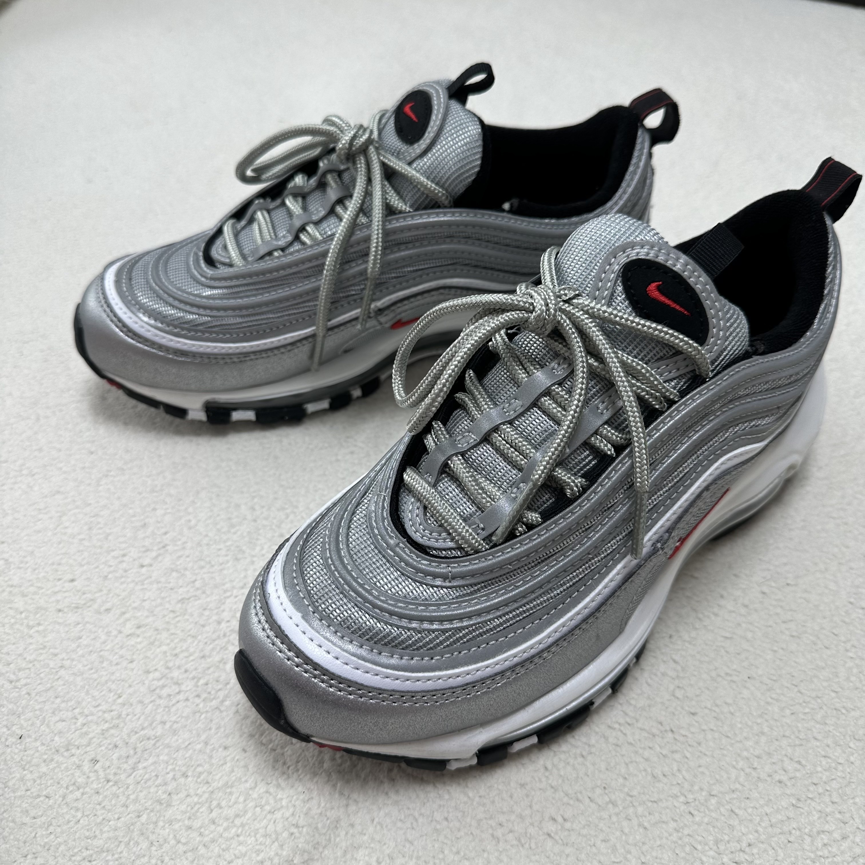 (W) Nike Air Max 97 OG Silver Bullet 2022 착용 스타일 - 2