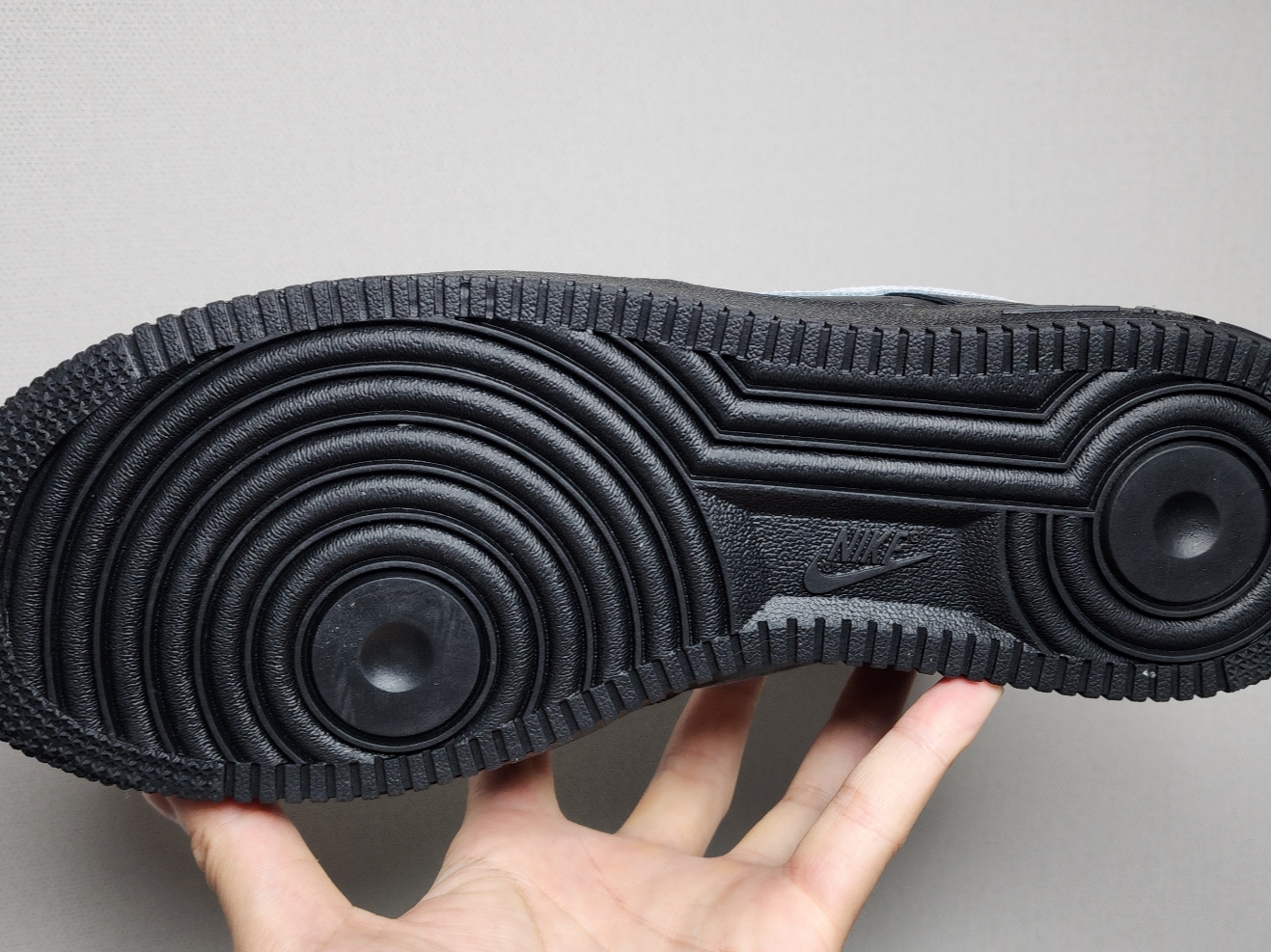 Nike Air Force 1 '07 Black White 착용 스타일