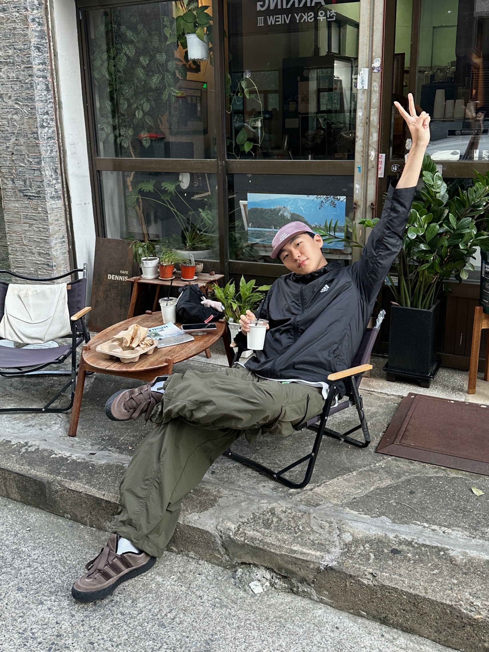 (W) Adidas Adimatic Earth Strata Dark Brown, Adidas Essential 3S Woven Windbreaker Jacket Black - KR Sizing 착용 스타일 - 4