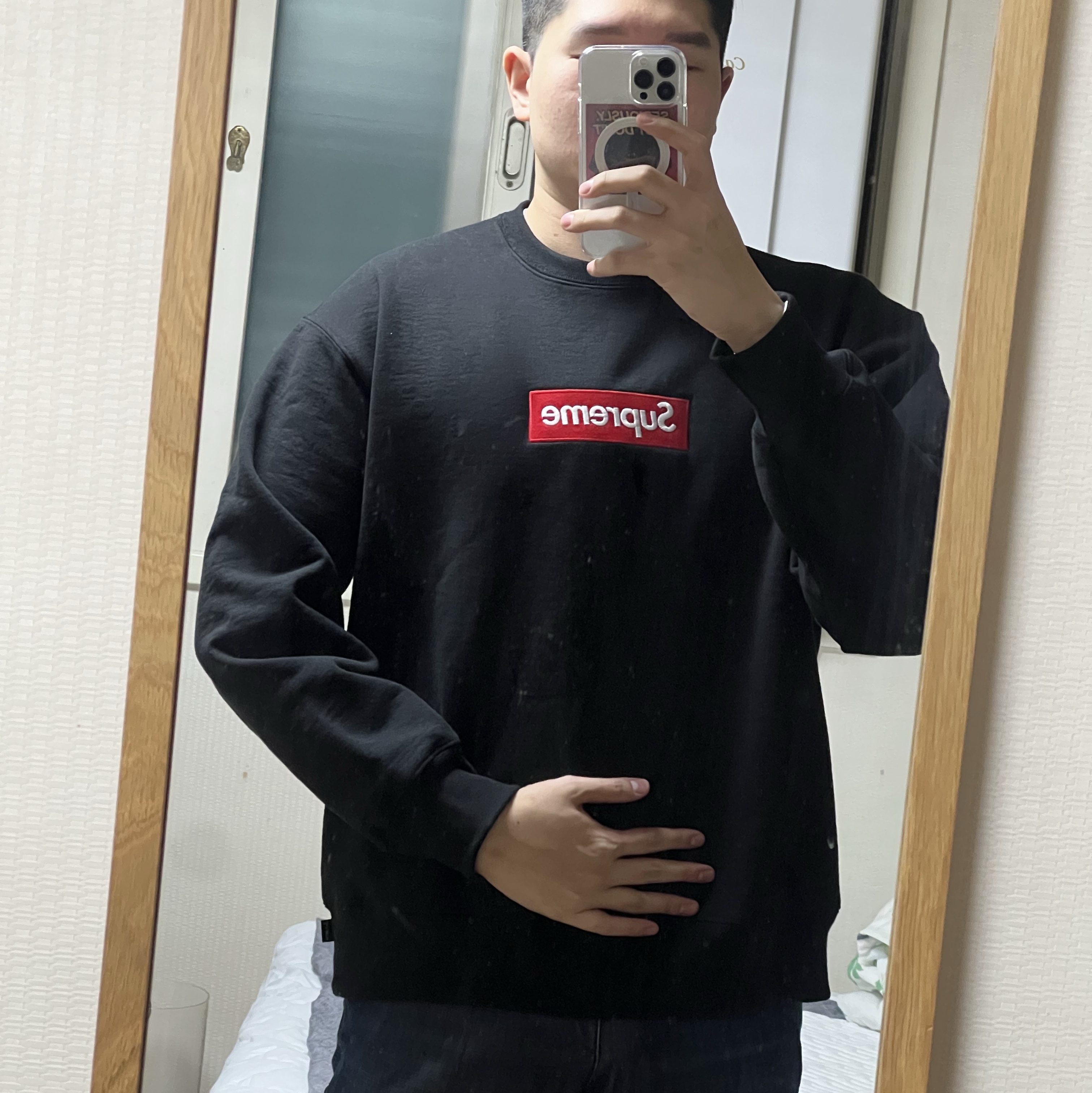 Supreme Box Logo Crewneck Black - 22FW 착용 스타일 - 2