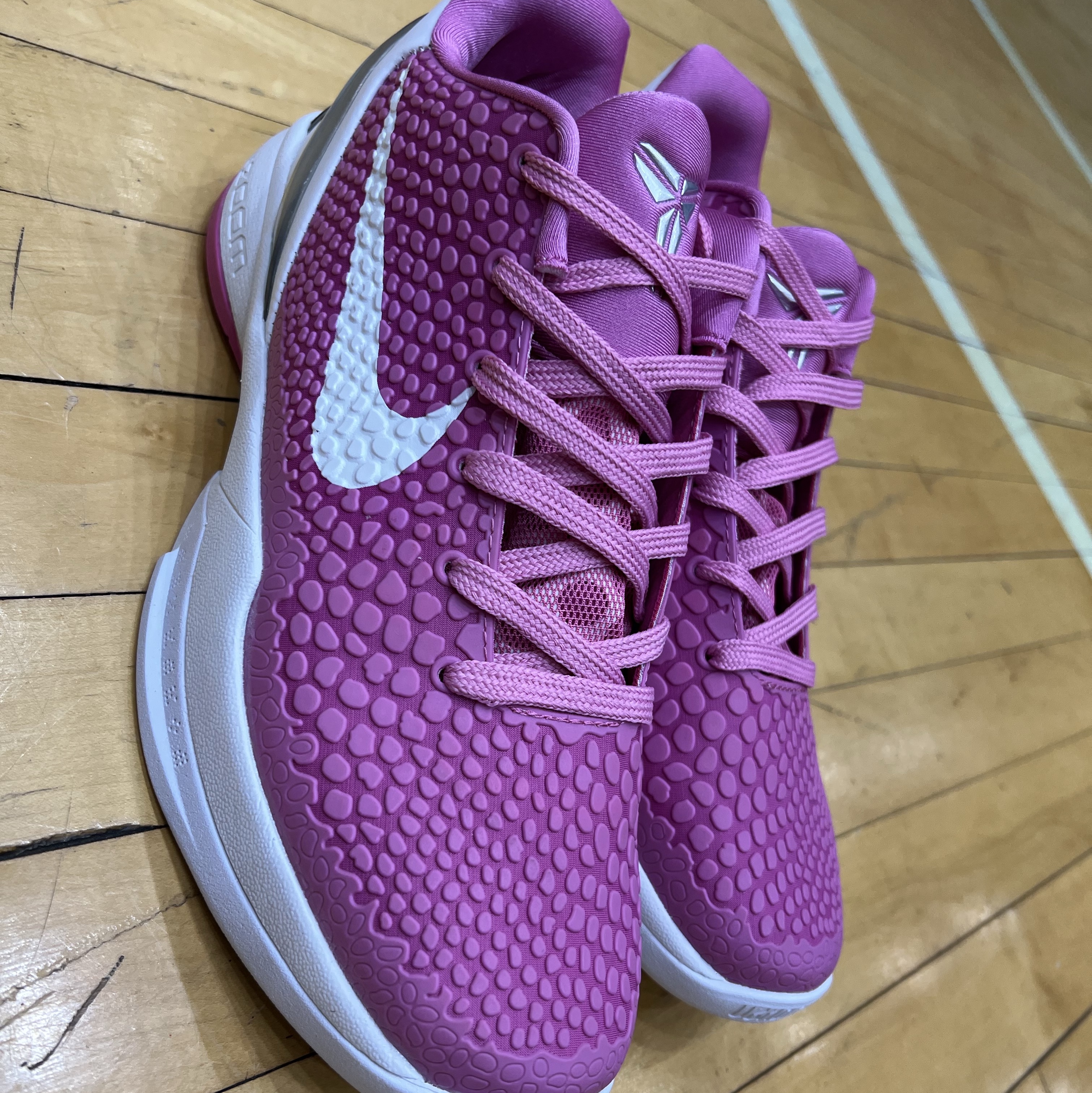 Nike Zoom Kobe VI Kay Yow Think Pink 착용 스타일 - 2
