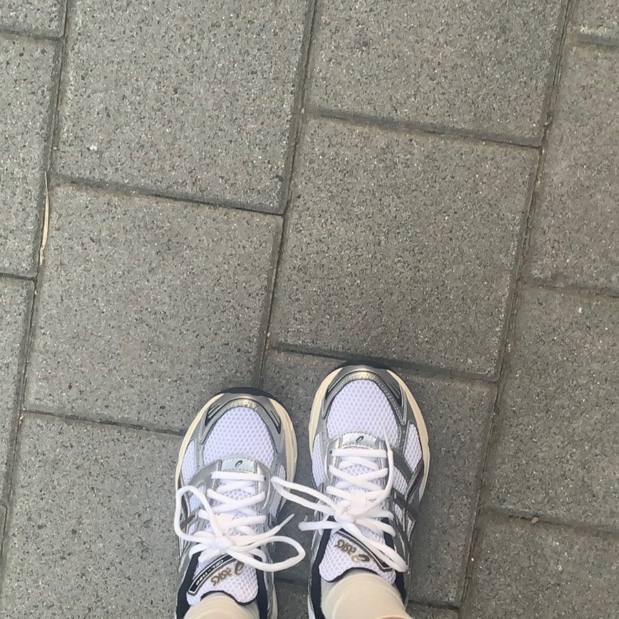Asics Gel-1130 White Clay Canyon 착용 스타일