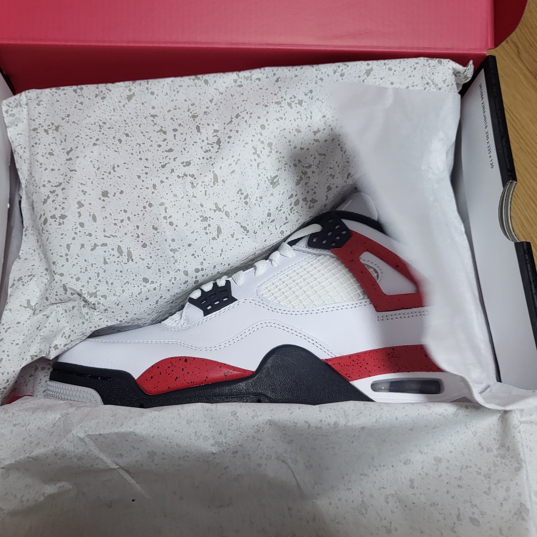 Jordan 4 Retro Red Cement 착용 스타일