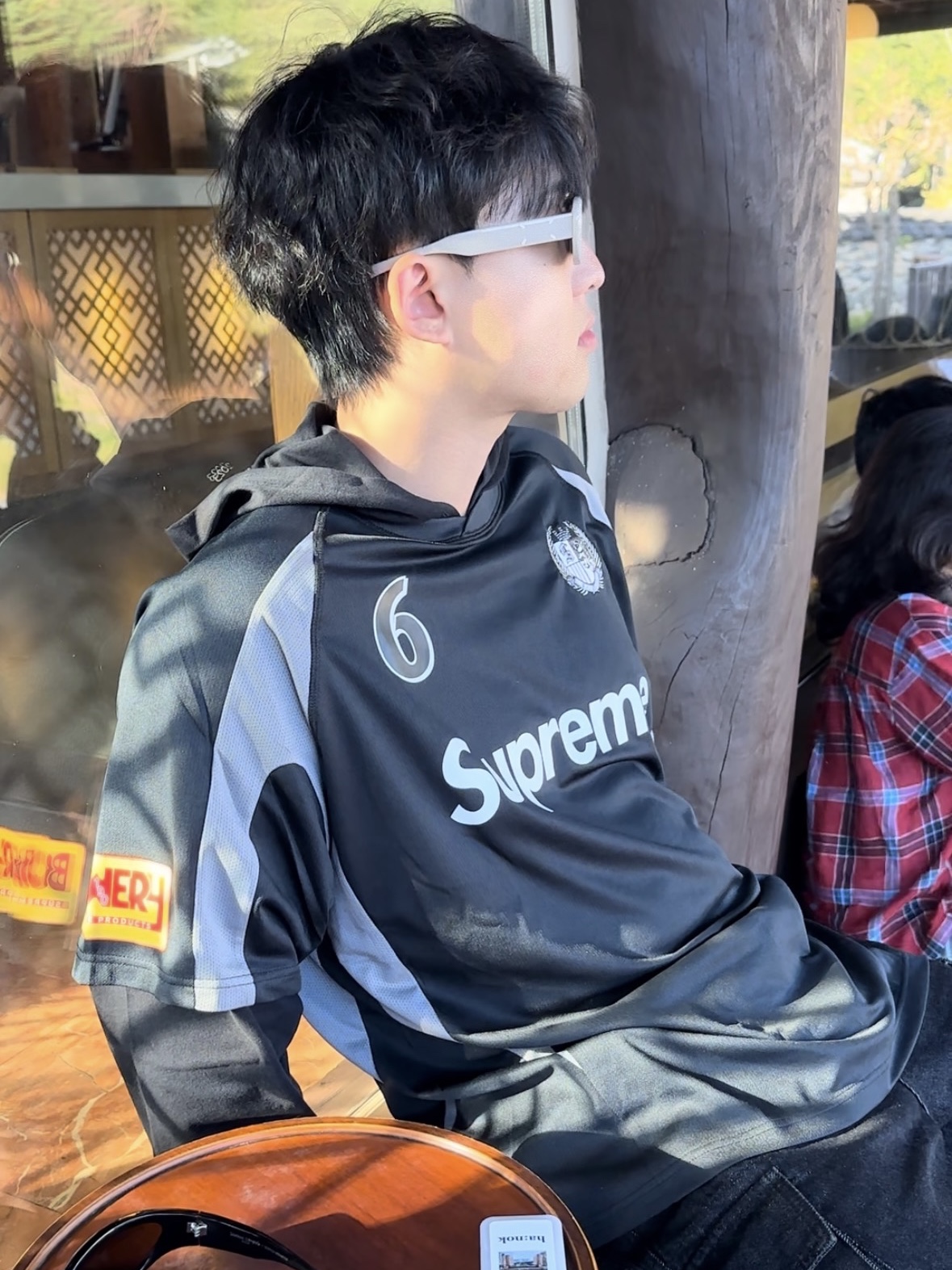 Supreme Hooded Soccer Jersey Black - 23FW, Gentle Monster x Maison Margiela MM004 Grey Black 착용 스타일 - 1