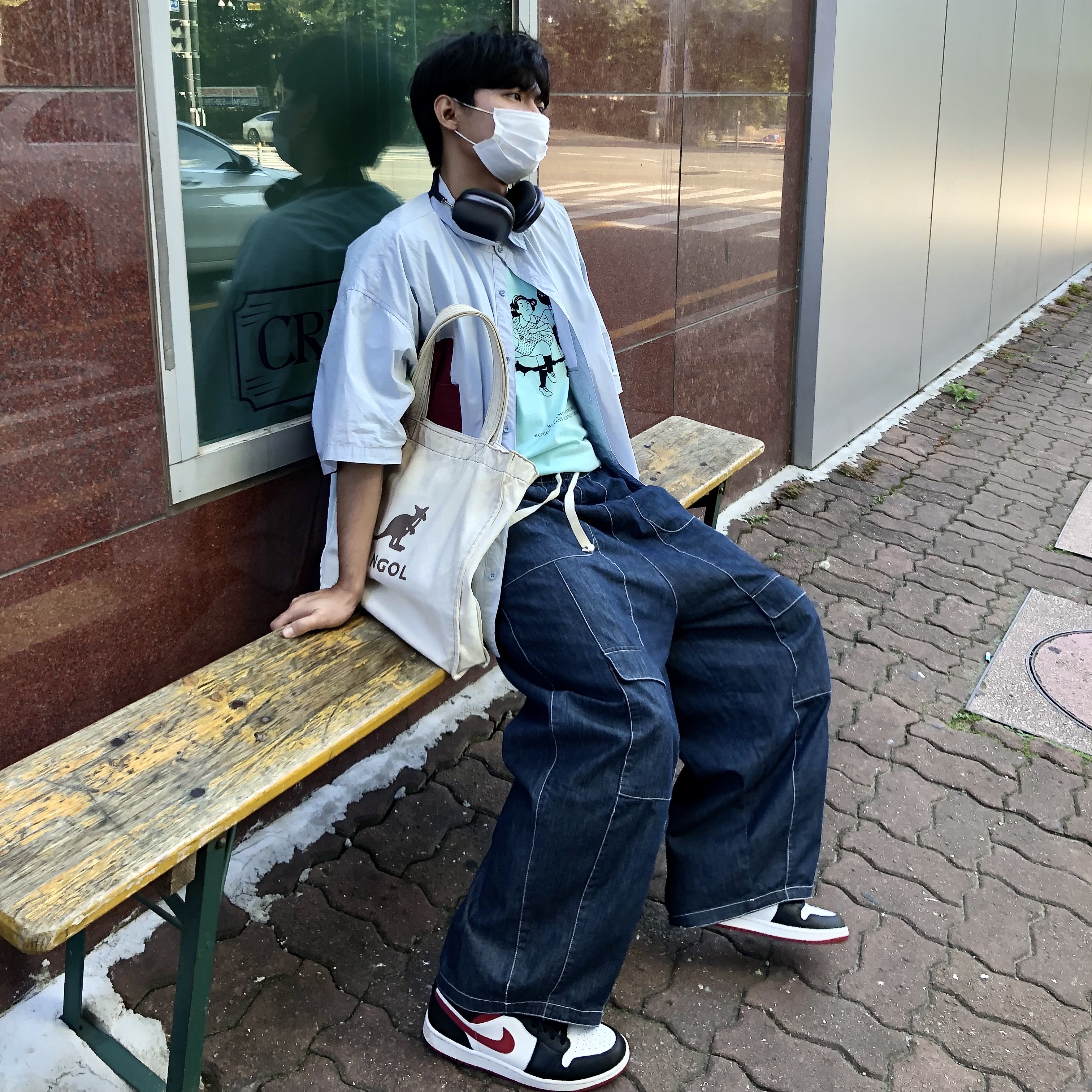 Jordan 1 Mid Gym Red Black White, Apple AirPods Max Lightning Space Gray (Korean Ver.) 착용 스타일