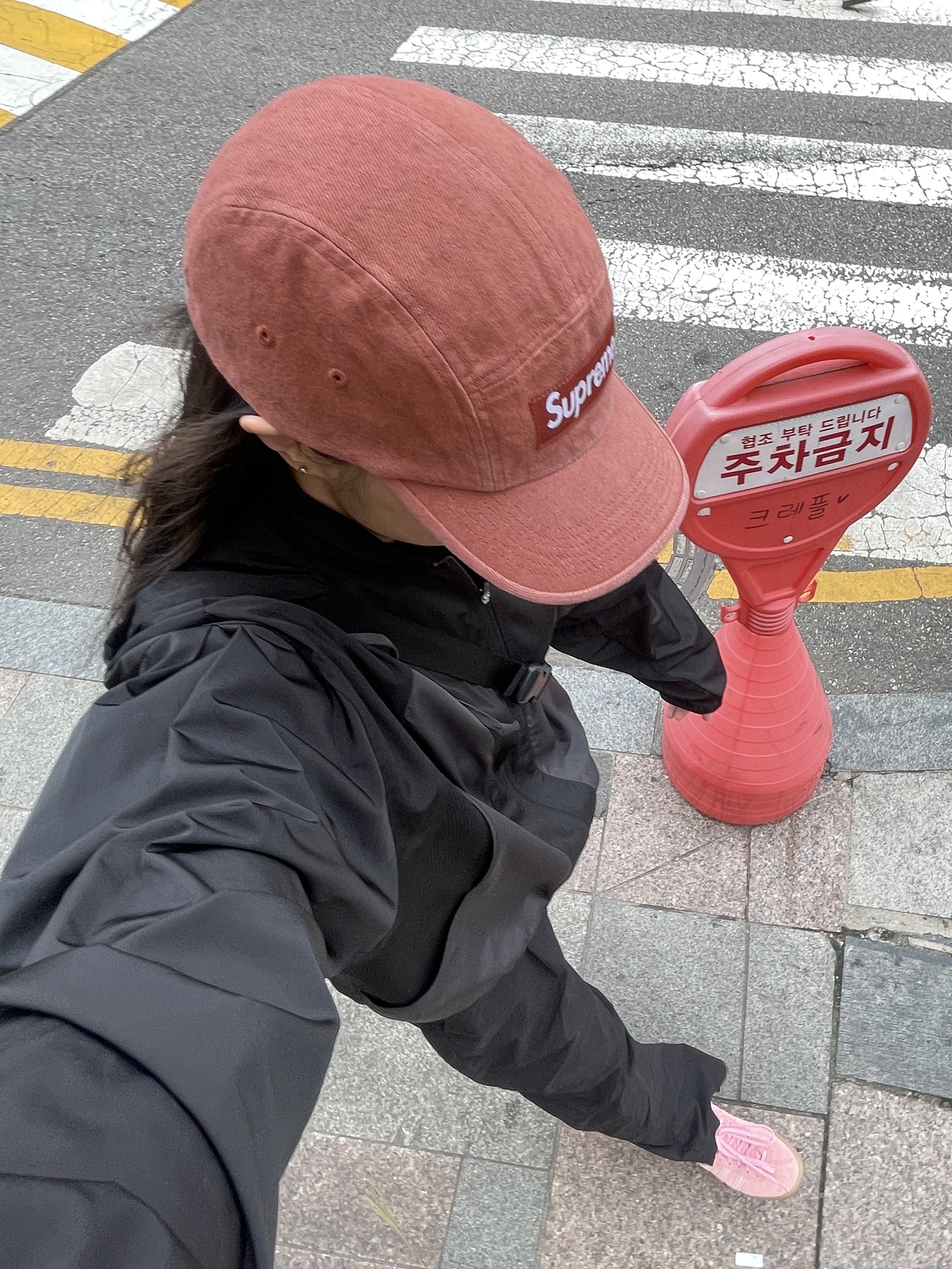 Supreme Denim Camp Cap Rust - 23SS, Adidas Bermuda Glow Pink 착용 스타일 - 1