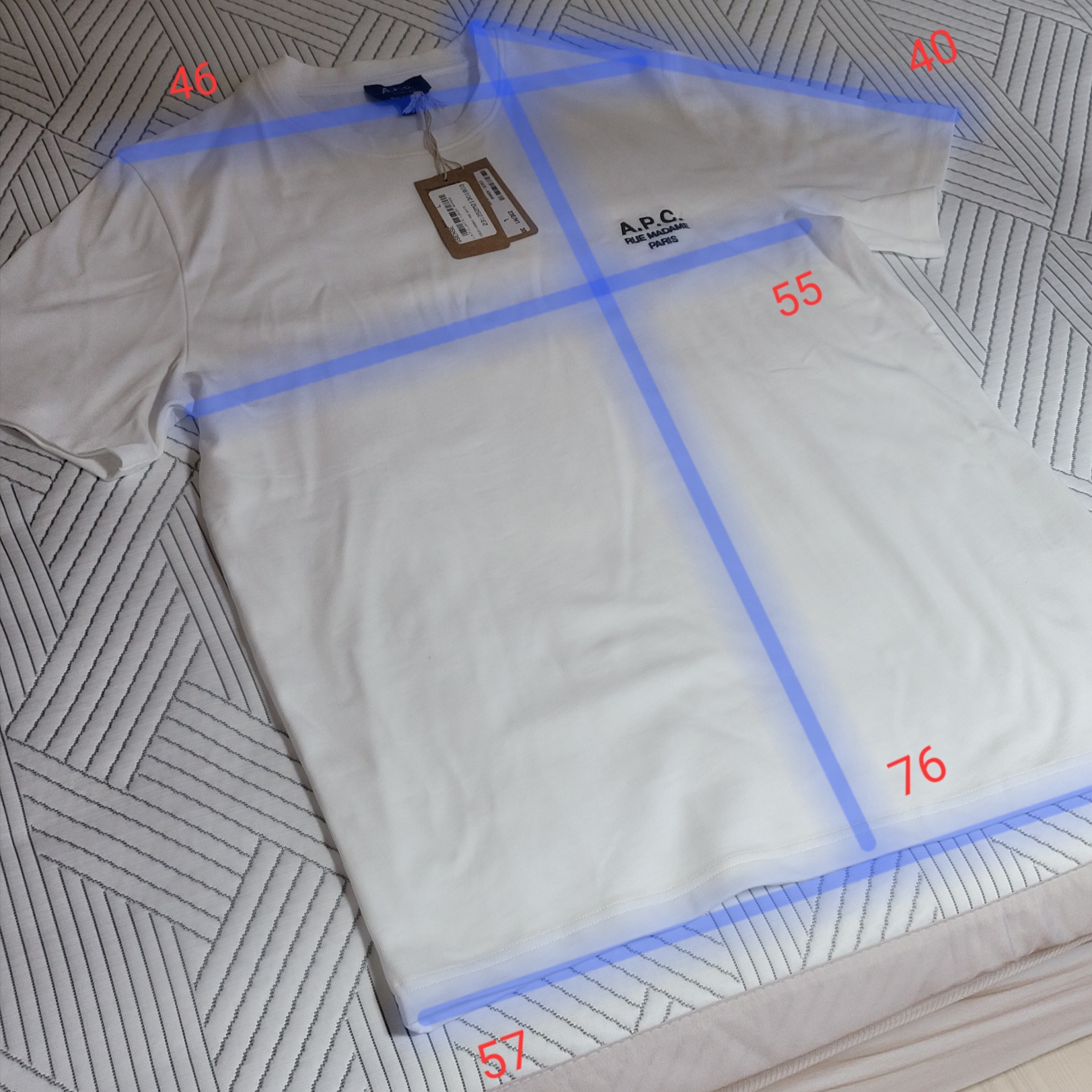 A.P.C. Raymond T-Shirt White 착용 스타일