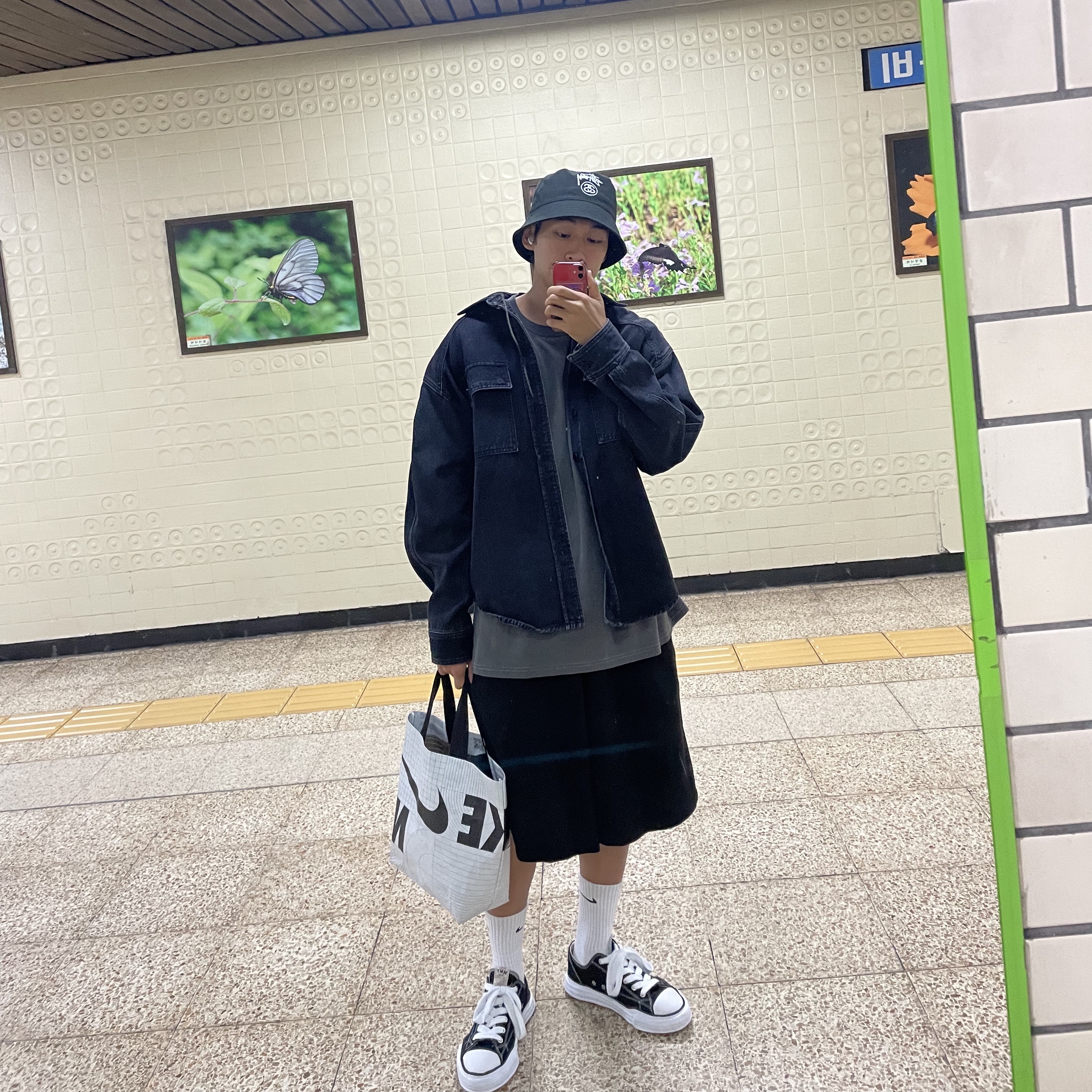 Maison Mihara Yasuhiro Peterson OG Sole Canvas Low Sneakers Black, IAB Studio Pigment T-Shirt Black 착용 스타일