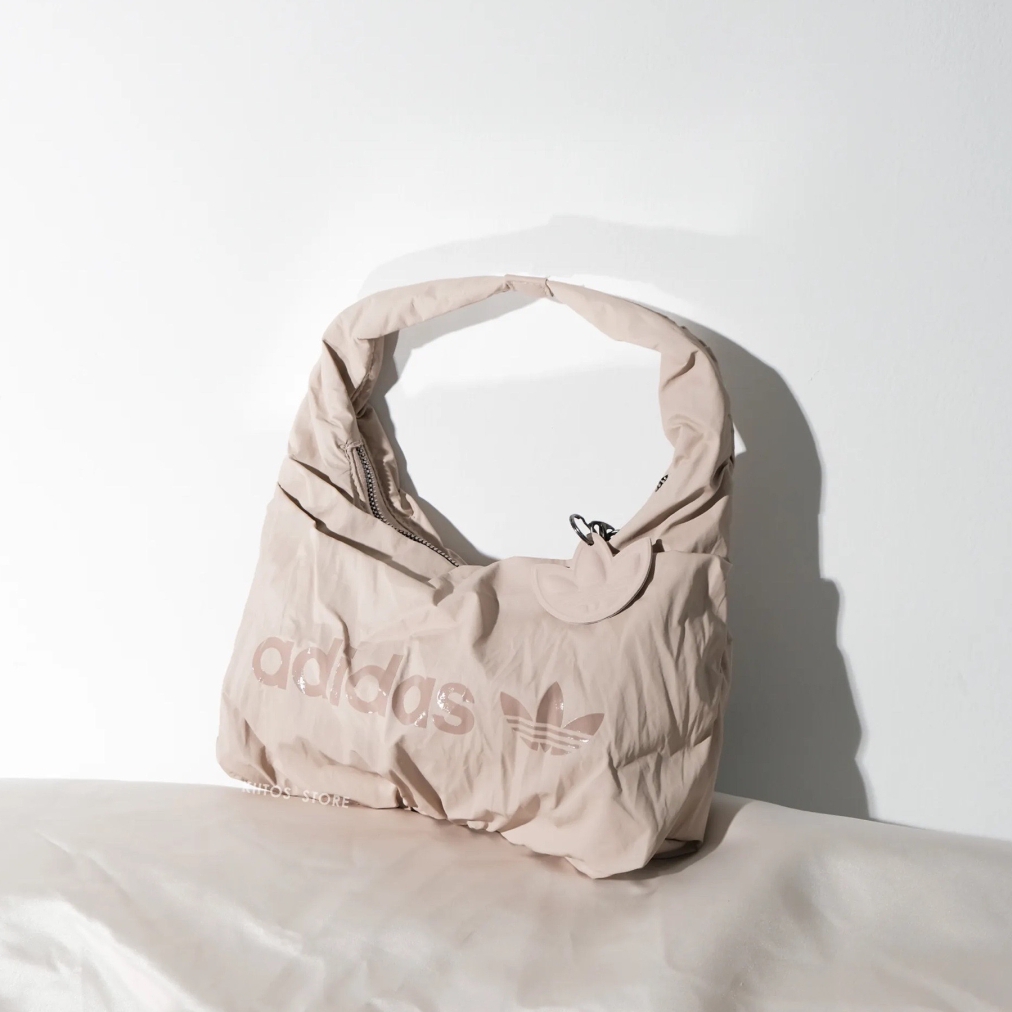 Adidas Satin Mini Shoulder Bag Wonder Taupe 착용 스타일 - 4