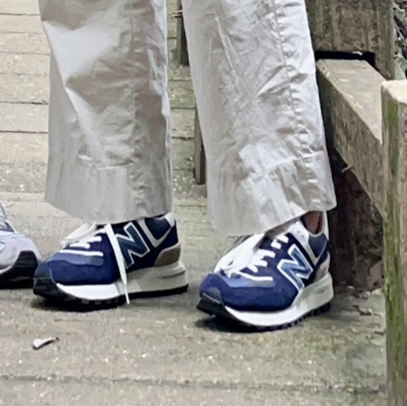 New Balance 574 Legacy Navy 착용 스타일