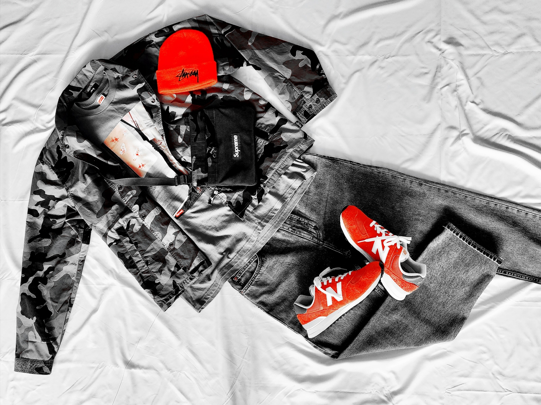 Stussy Coach Shirt Camo, Stussy Pitstop T-Shirt White 착용 스타일 - 4