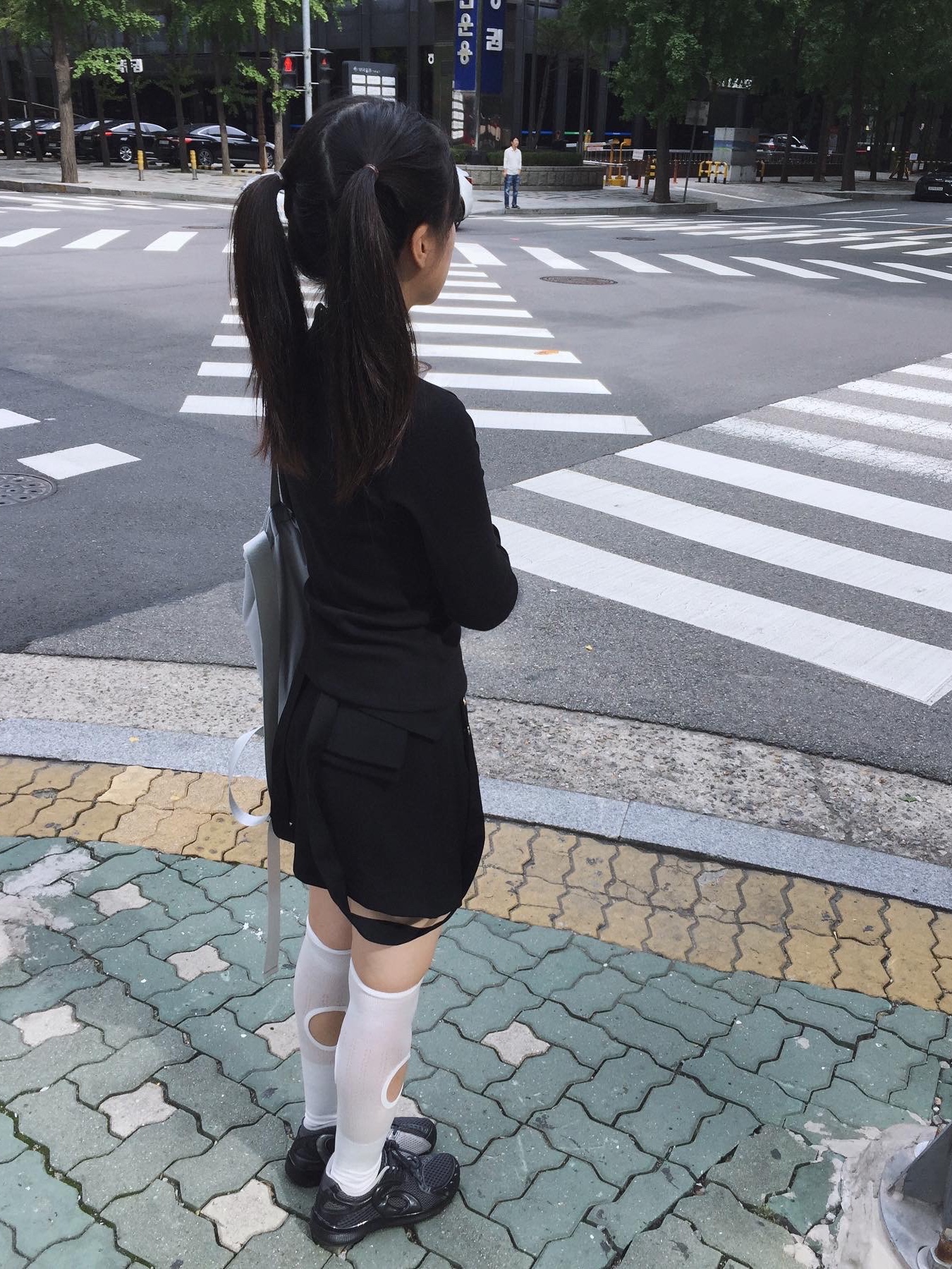 Asics x Kiko Kostadinov Gel Sokat Infinity Dark Grey 착용 스타일 - 2