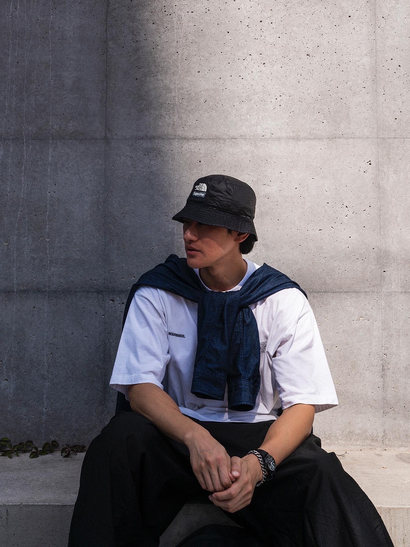 Supreme x The North Face Snakeskin Packable Reversible Crusher Black - 18SS, Nike x Comme des Garcons Homme Plus Air Max Sunder SP White Black 착용 스타일 - 3
