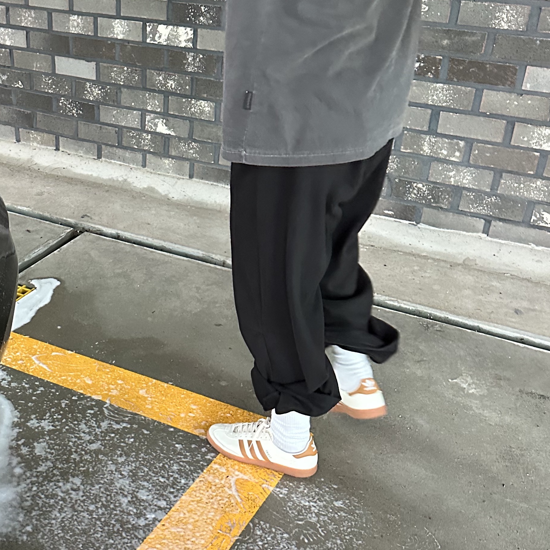 Adidas City Series Triest Cream White 착용 스타일 - 3