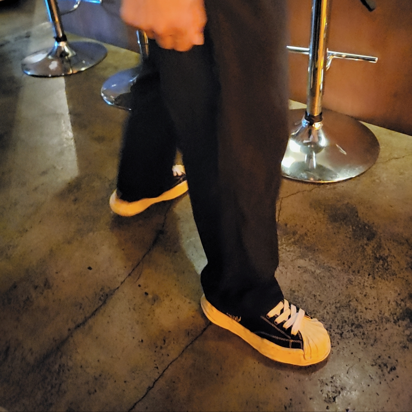 Maison Mihara Yasuhiro Blakey VL OG Sole Canvas Low-top Sneakers Black 착용 스타일 - 2