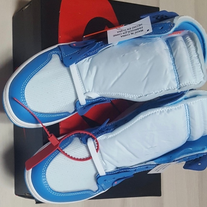 Jordan 1 x Off-White Retro High University Blue 착용 스타일