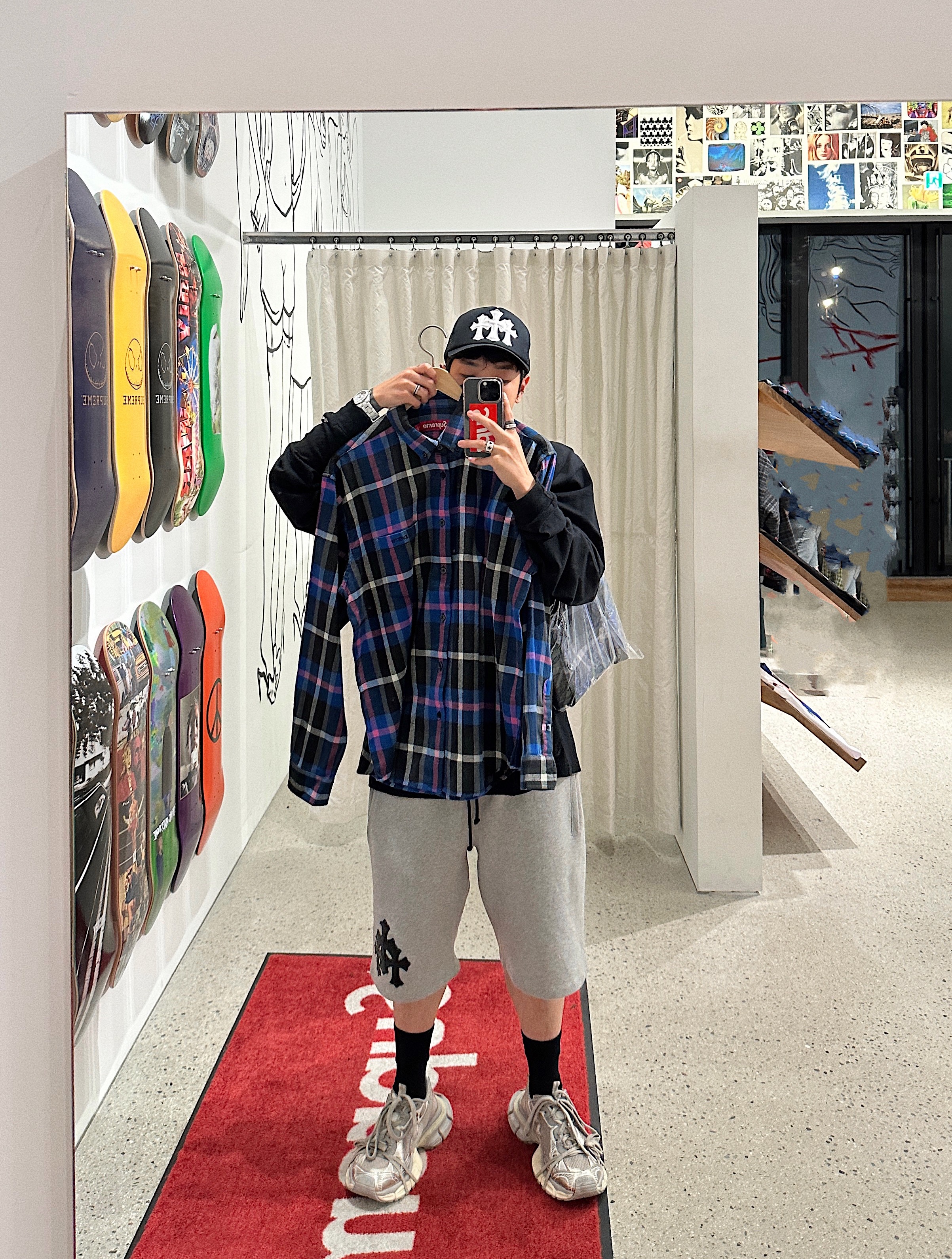 Supreme New Era S Logo Beanie Pink - 23FW, Supreme New Era S Logo Beanie Red - 23FW 착용 스타일 - 4