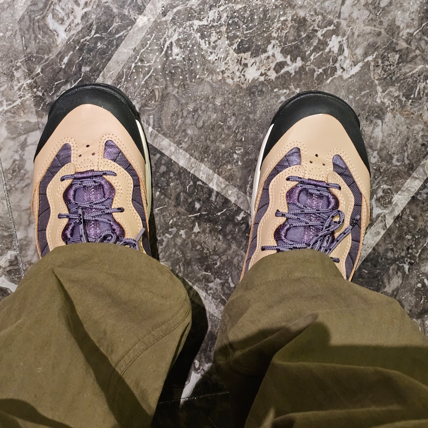 Nike ACG Air Mada Hemp and Canyon Purple 착용 스타일