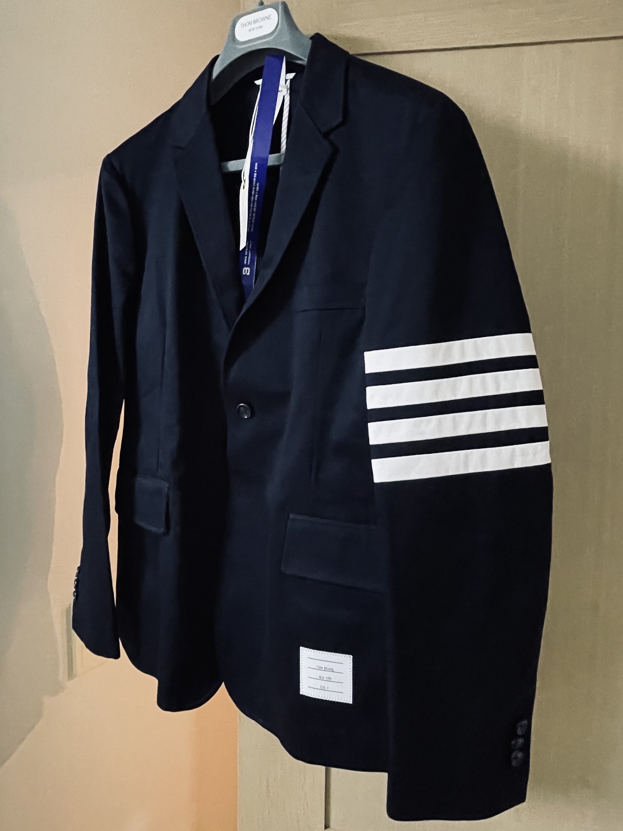 Thom Browne Cotton Unconstructed Single Breasted 4-Bar Classic Jacket Navy 착용 스타일