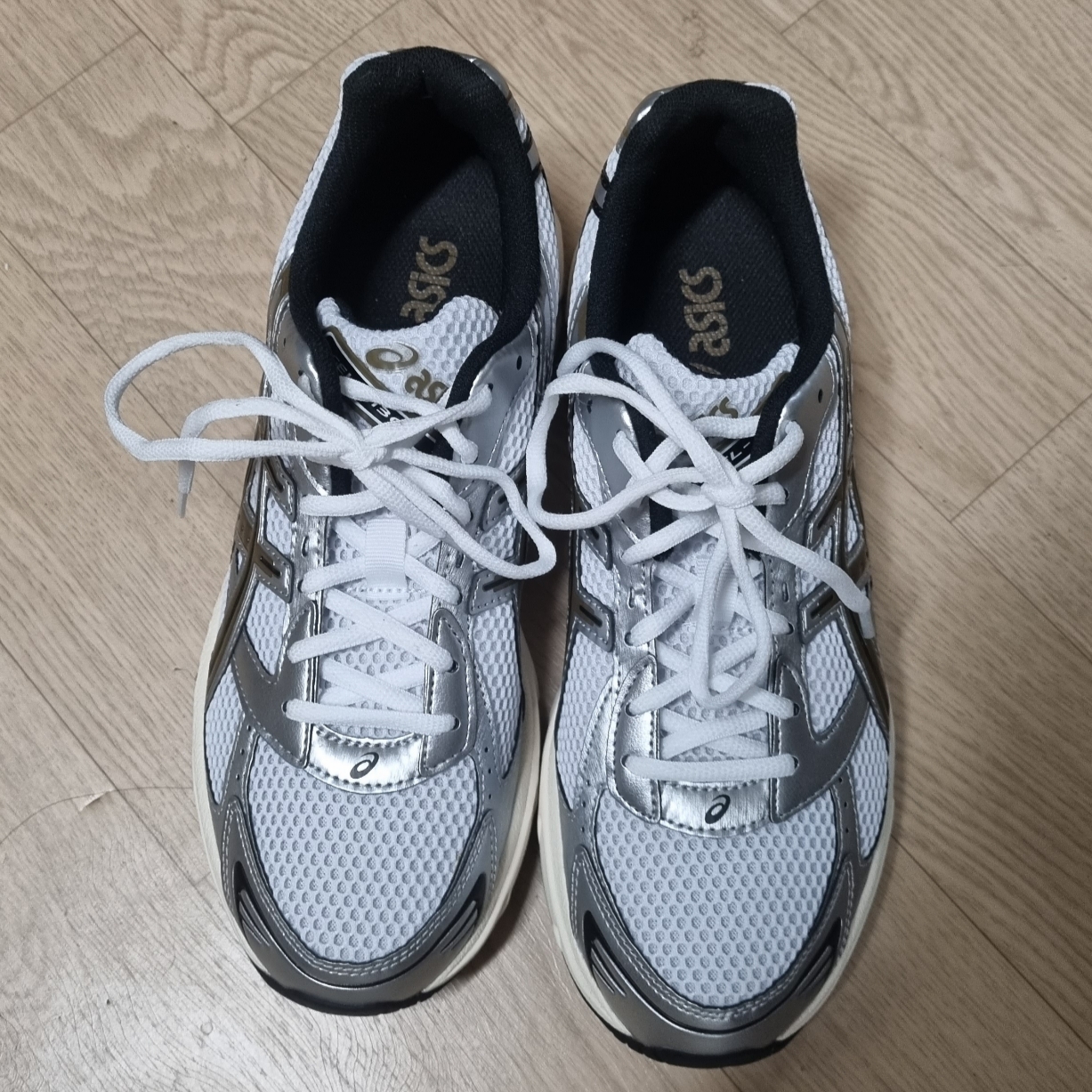 Asics Gel-1130 White Clay Canyon 착용 스타일