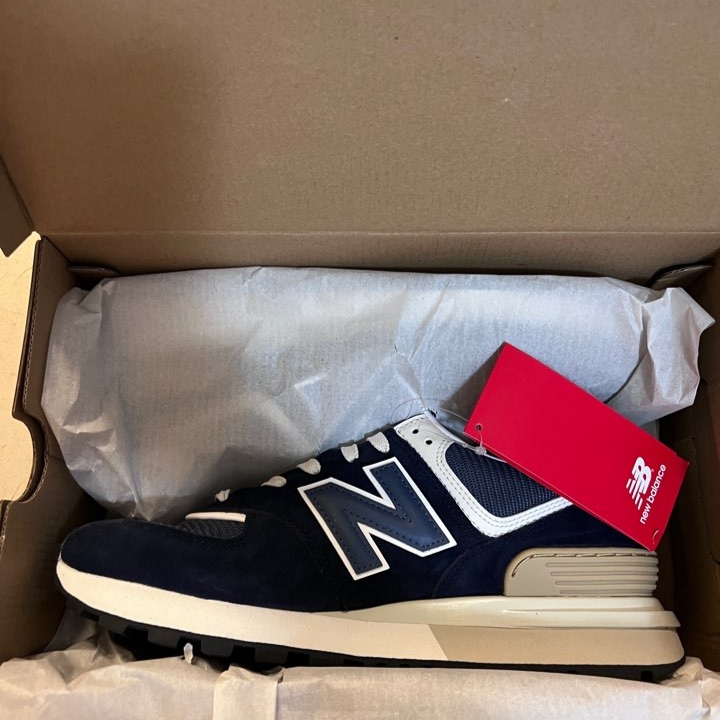 New Balance 574 Legacy Navy 착용 스타일