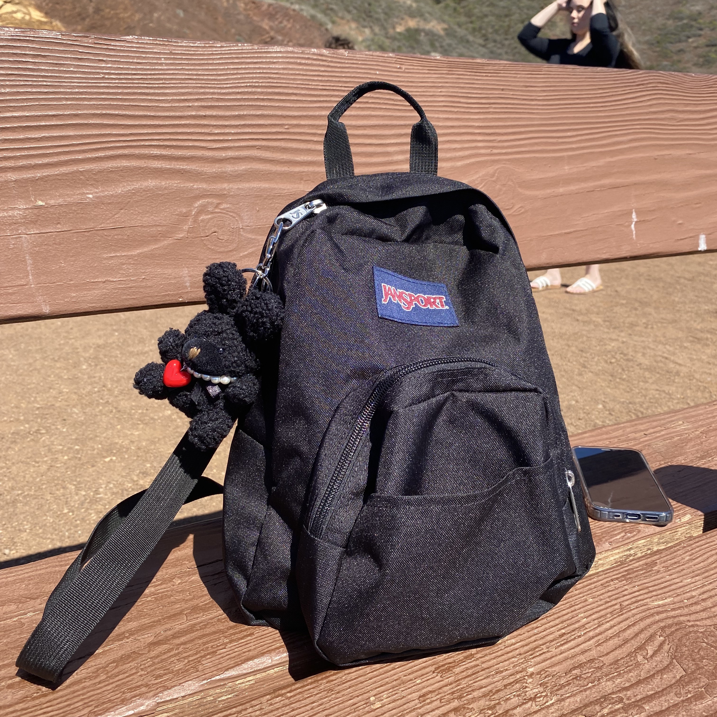 Jansport Half Pint Mini Backpack Black 착용 스타일 - 2