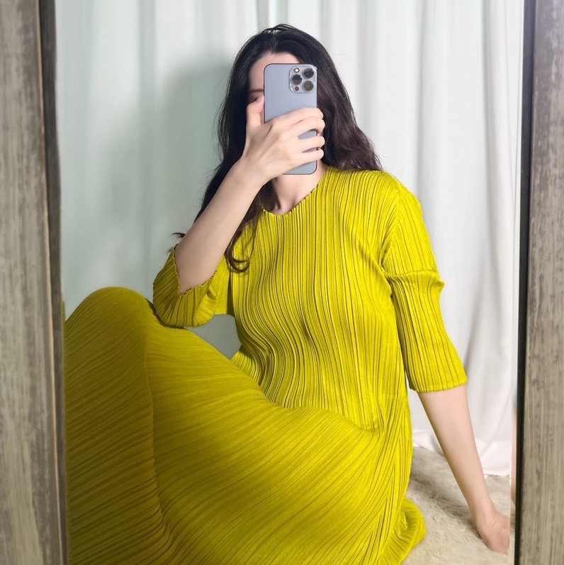 (W) Pleats Please Issey Miyake Mellow Pleats Dress Black 착용 스타일 - 1